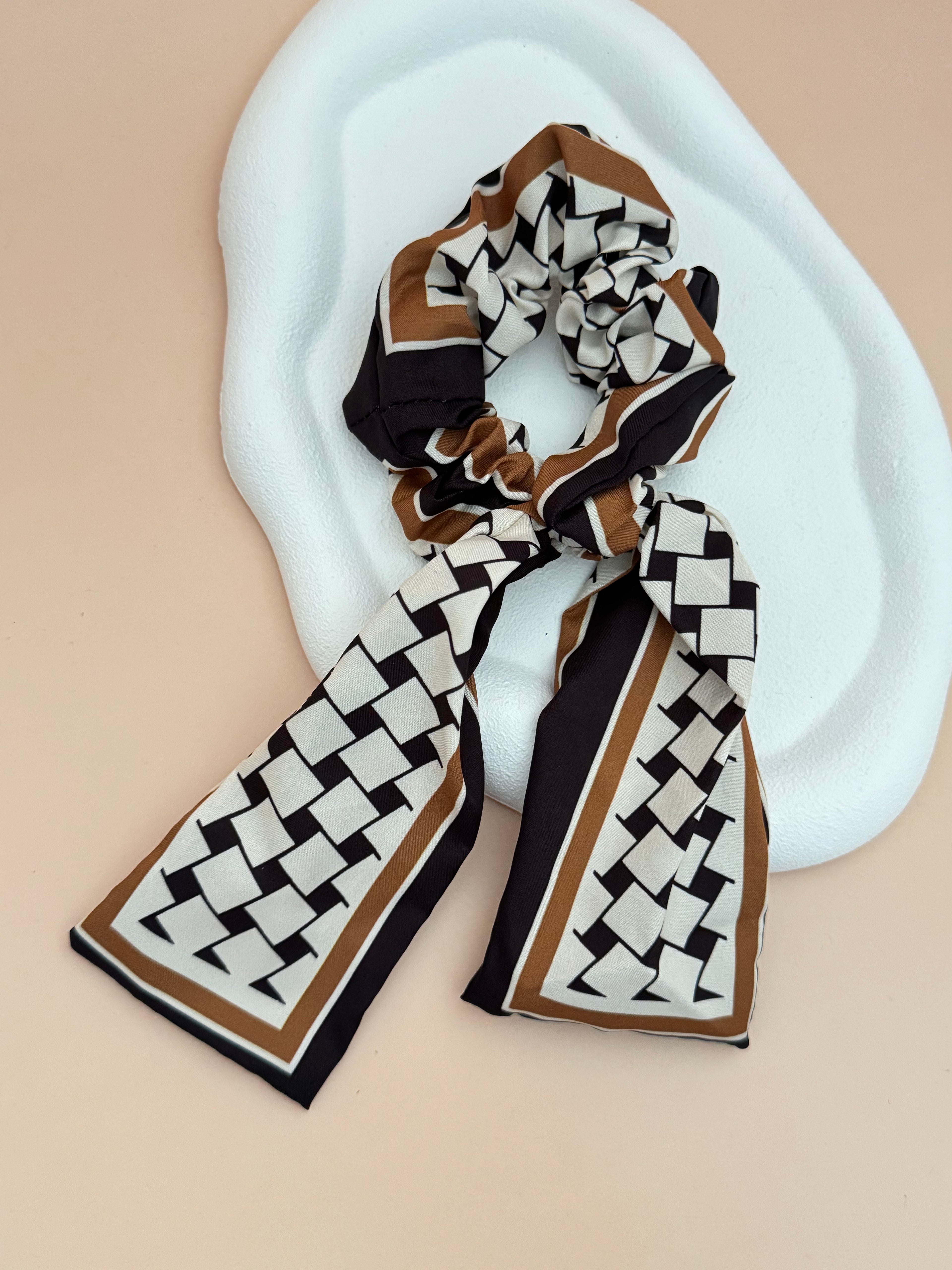 İTHAL KUYRUKLU LASTİK TOKA