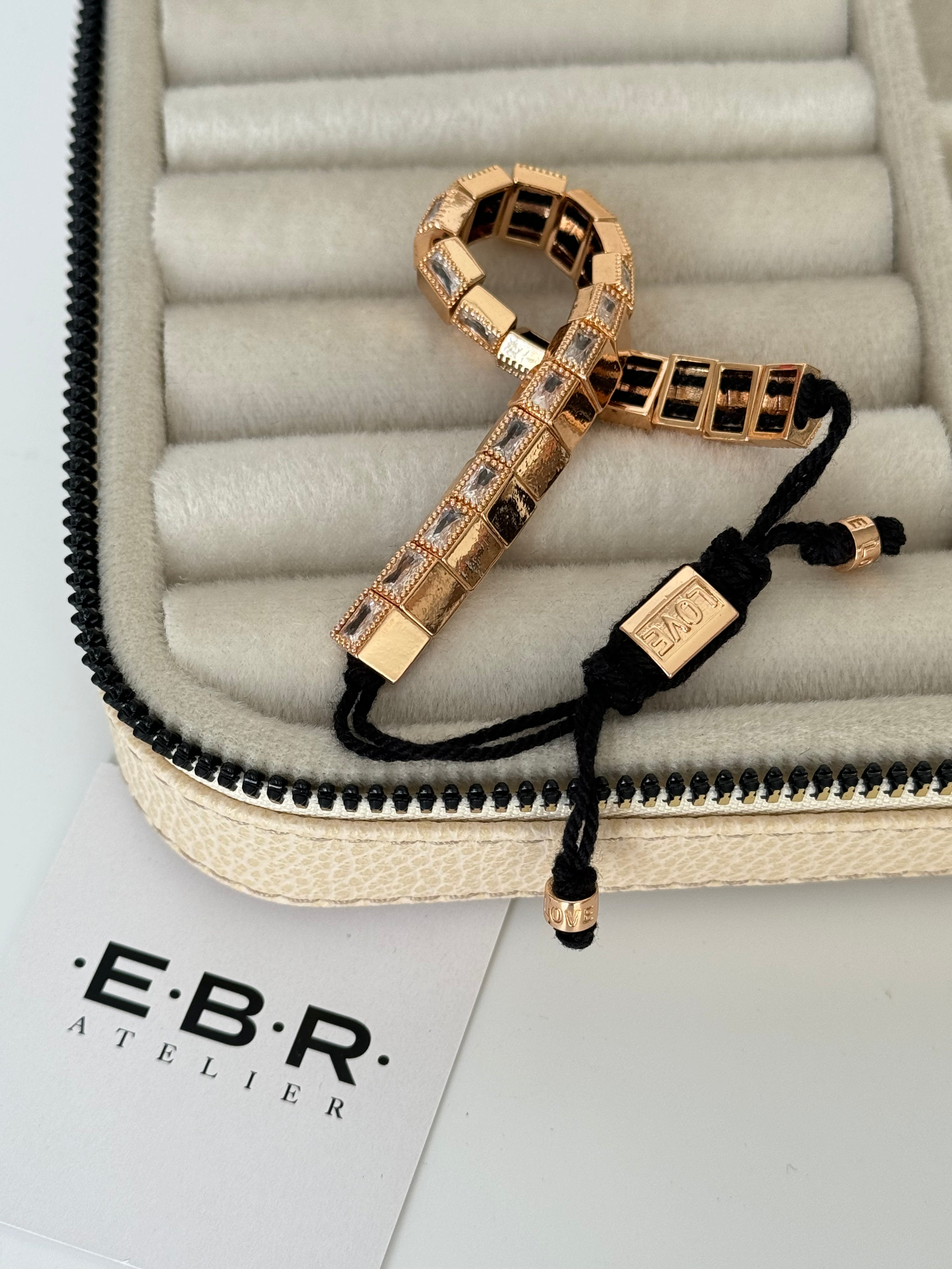 İTHAL TAŞ DETAYLI GOLD SİYAH İPLİ BİLEKLİK