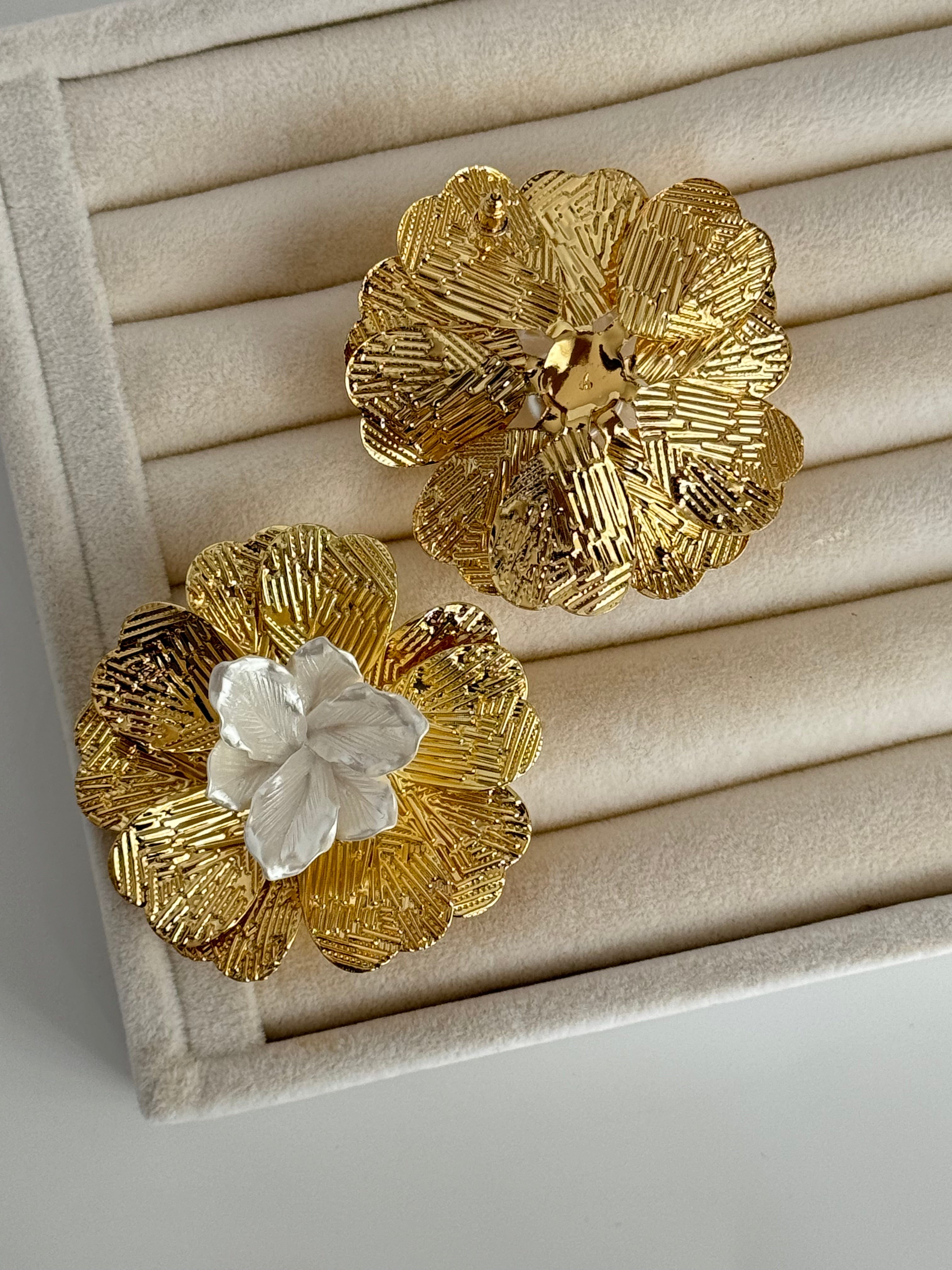 İTHAL BÜYÜK ÇİÇEK GOLD KÜPE