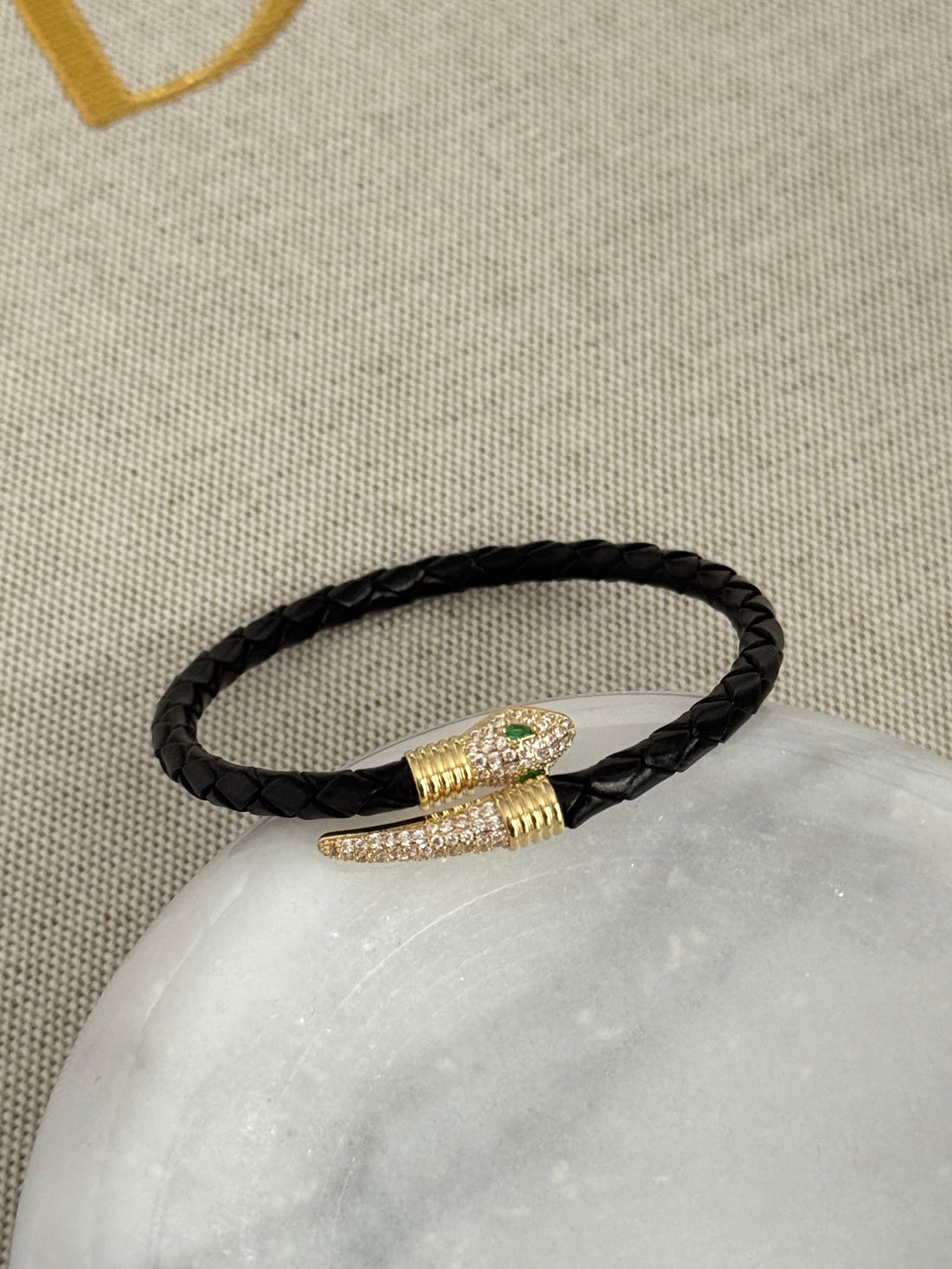 AVELİN YILAN DETAYLI SİYAH DERİLİ BİLEKLİK