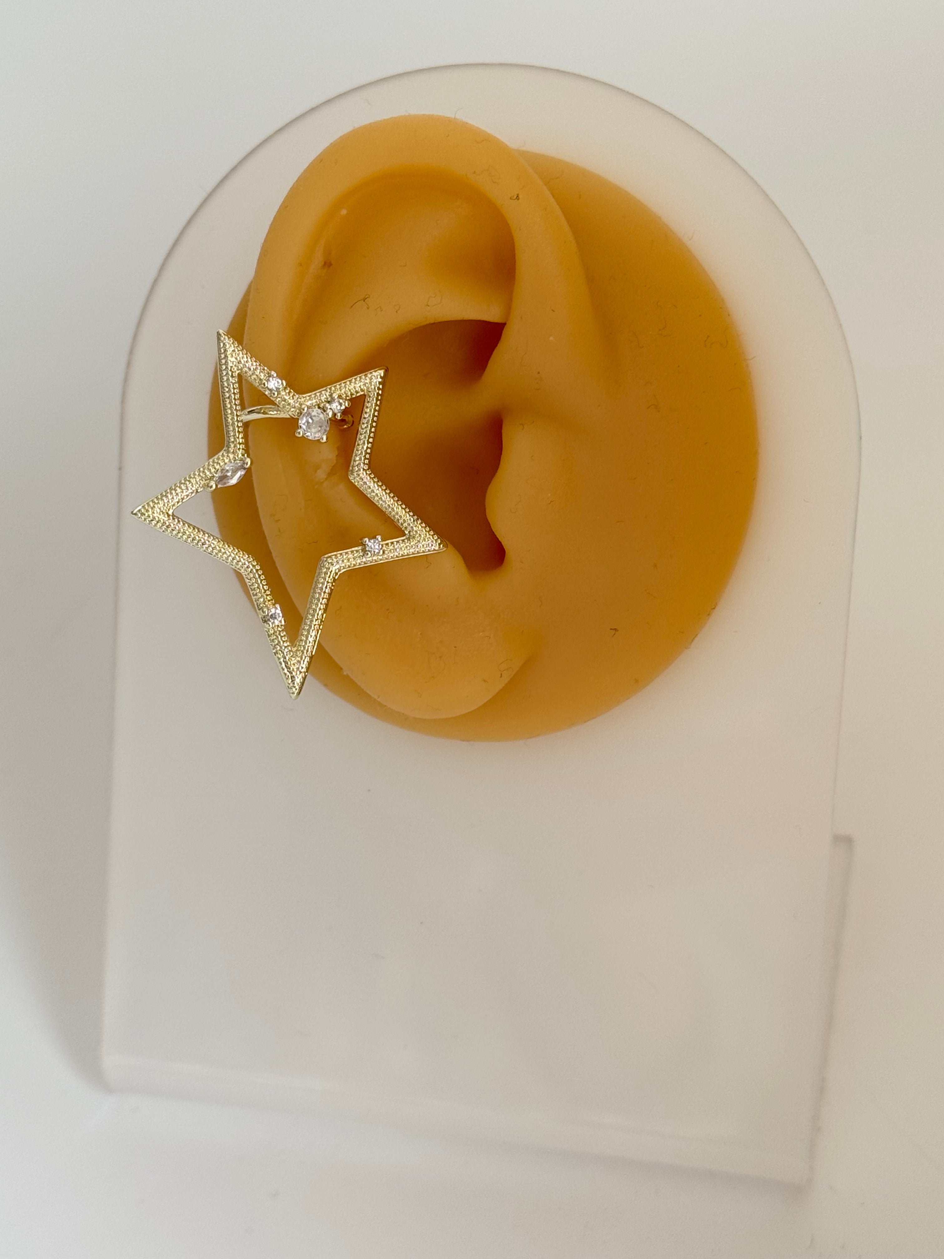 İTHAL YILDIZ DETAYLI KIKIRDAK KÜPE EARCUFF