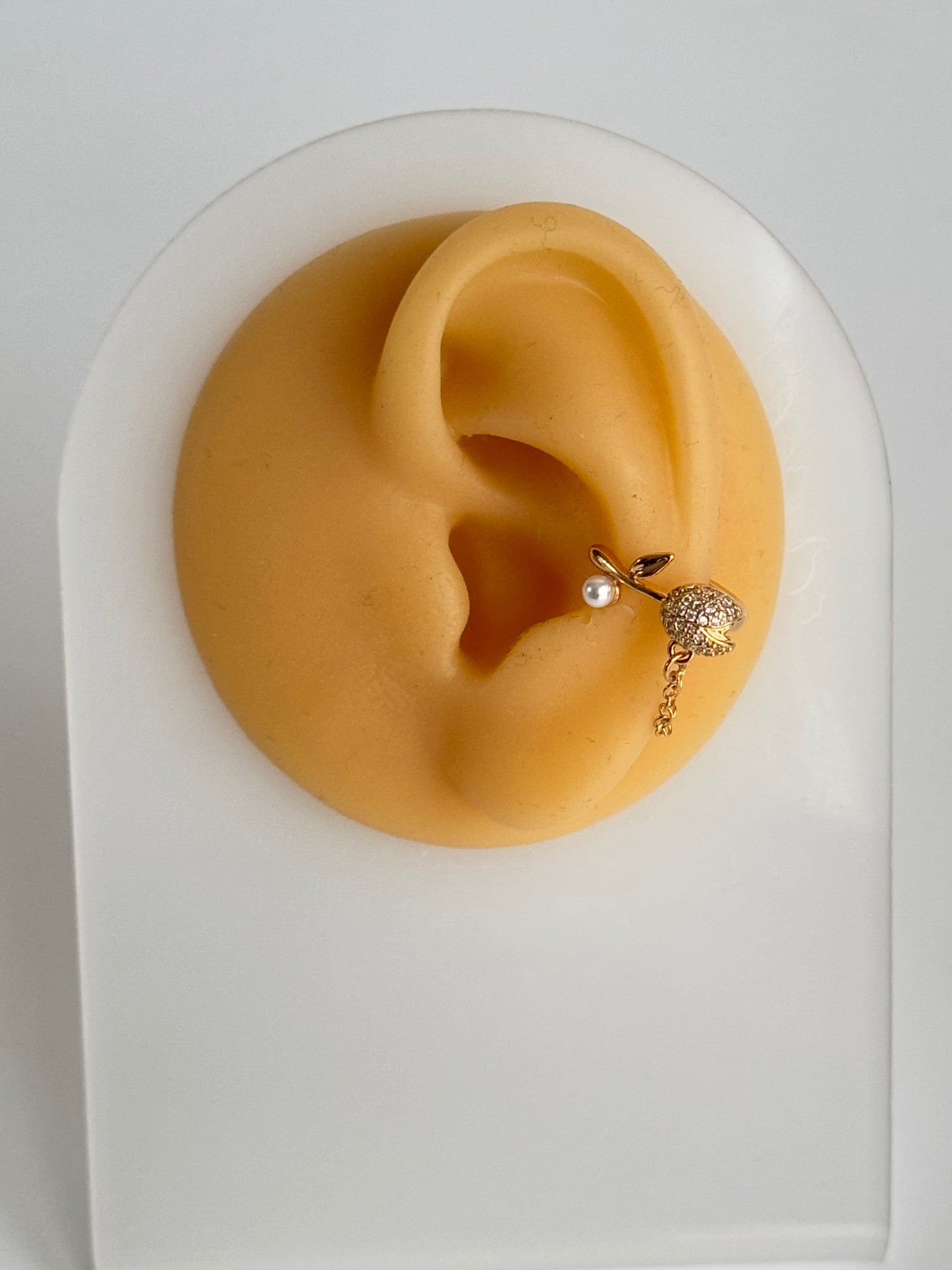 İTHAL LALE DETAYLI SOL KULAK GOLD KIKIRDAK KÜPE EARCUFF