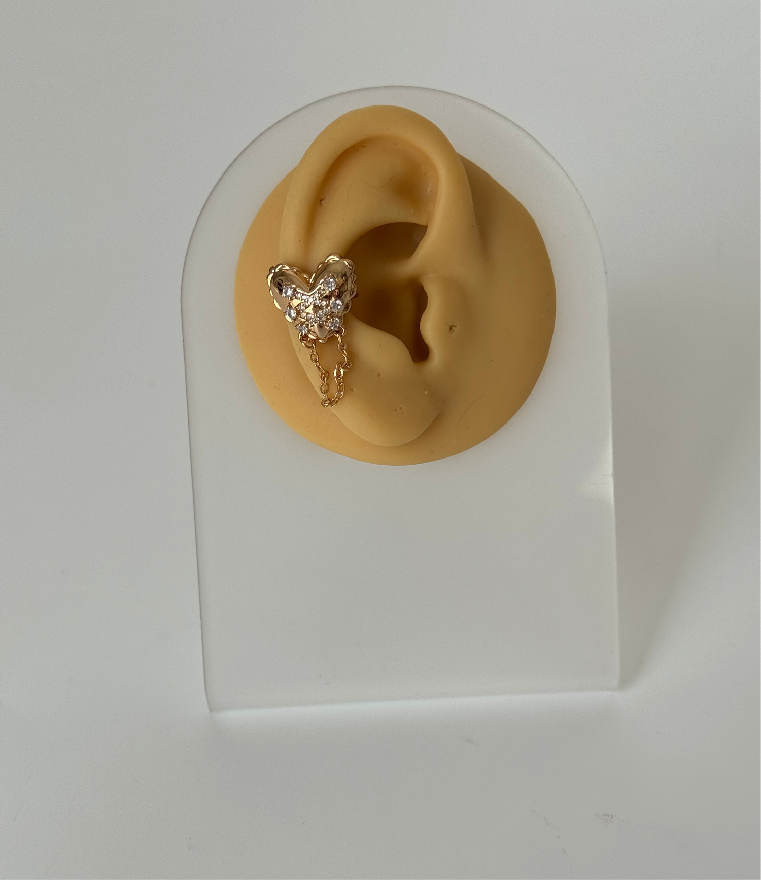 İTHAL KALPLİ GOLD SAĞ KULAK KIKIRDAK KÜPE EARCUFF