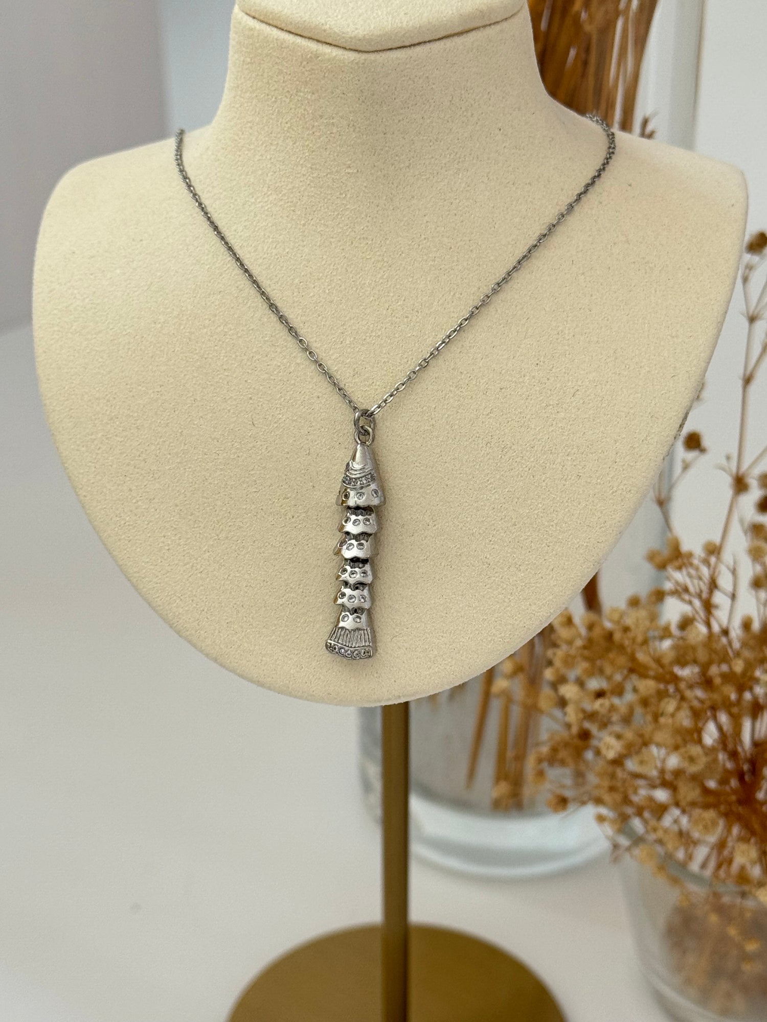 İTHAL BALIK DETAYLI SİLVER ÇELİK KOLYE