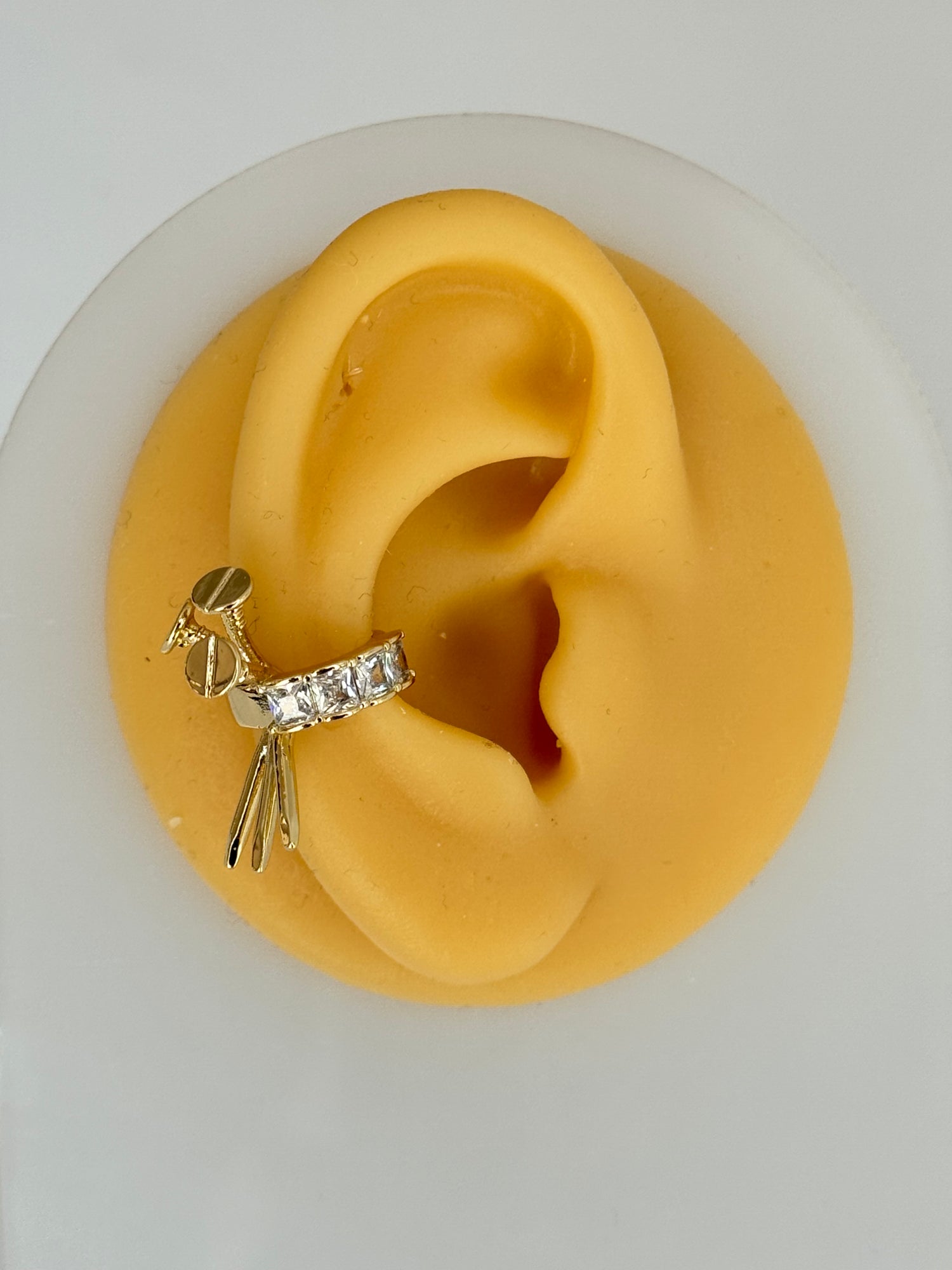 İTHAL ÇİVİ DETAYLI GOLD EARCUFF KIKIRDAK KÜPE