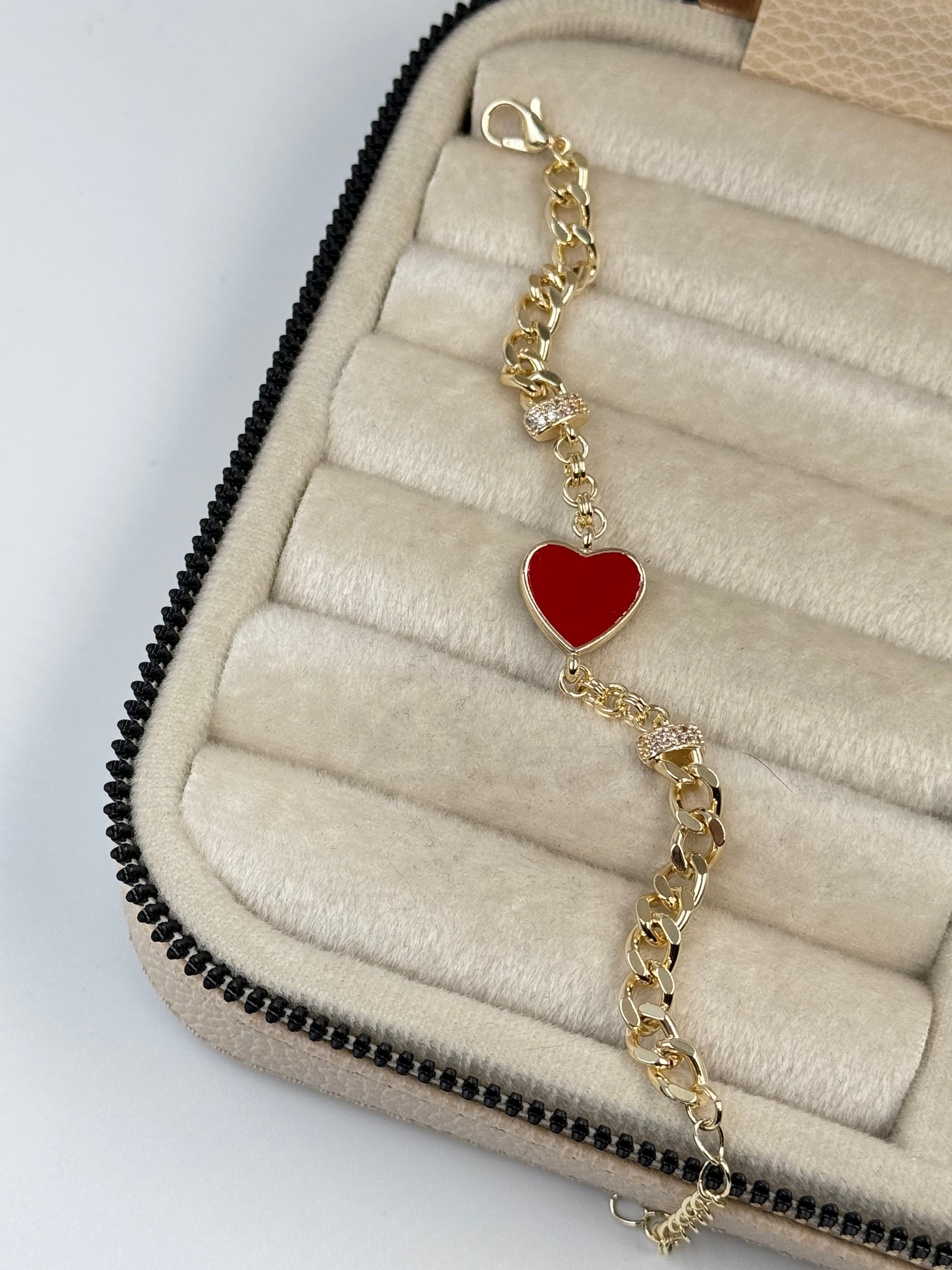 İTHAL KIRMIZI KALP DETAYLI BİLEKLİK