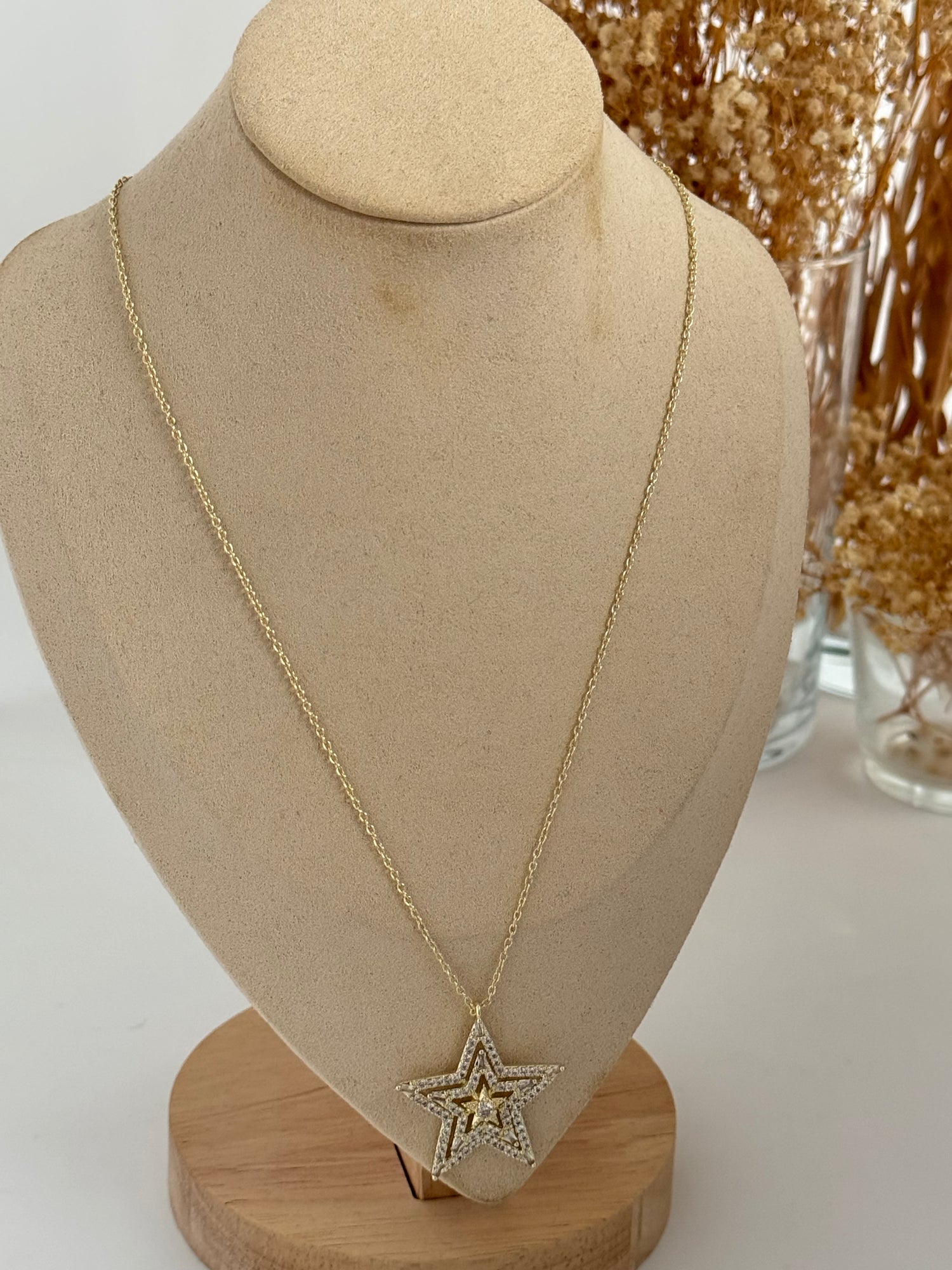 İTHAL YILDIZ DETAYLI UZUN GOLD KOLYE