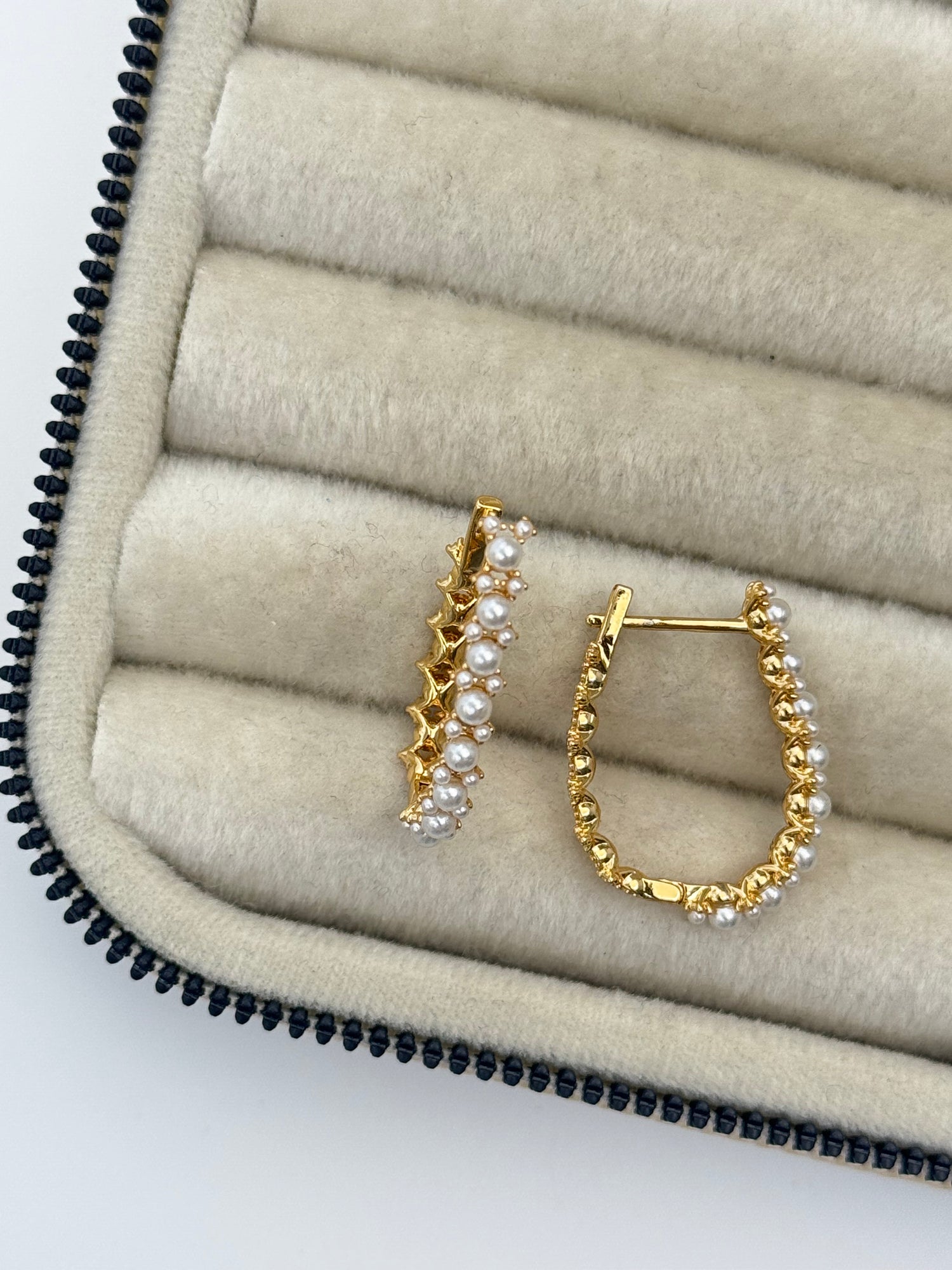 İTHAL İNCİ DETAYLI GOLD HALKA KÜPE