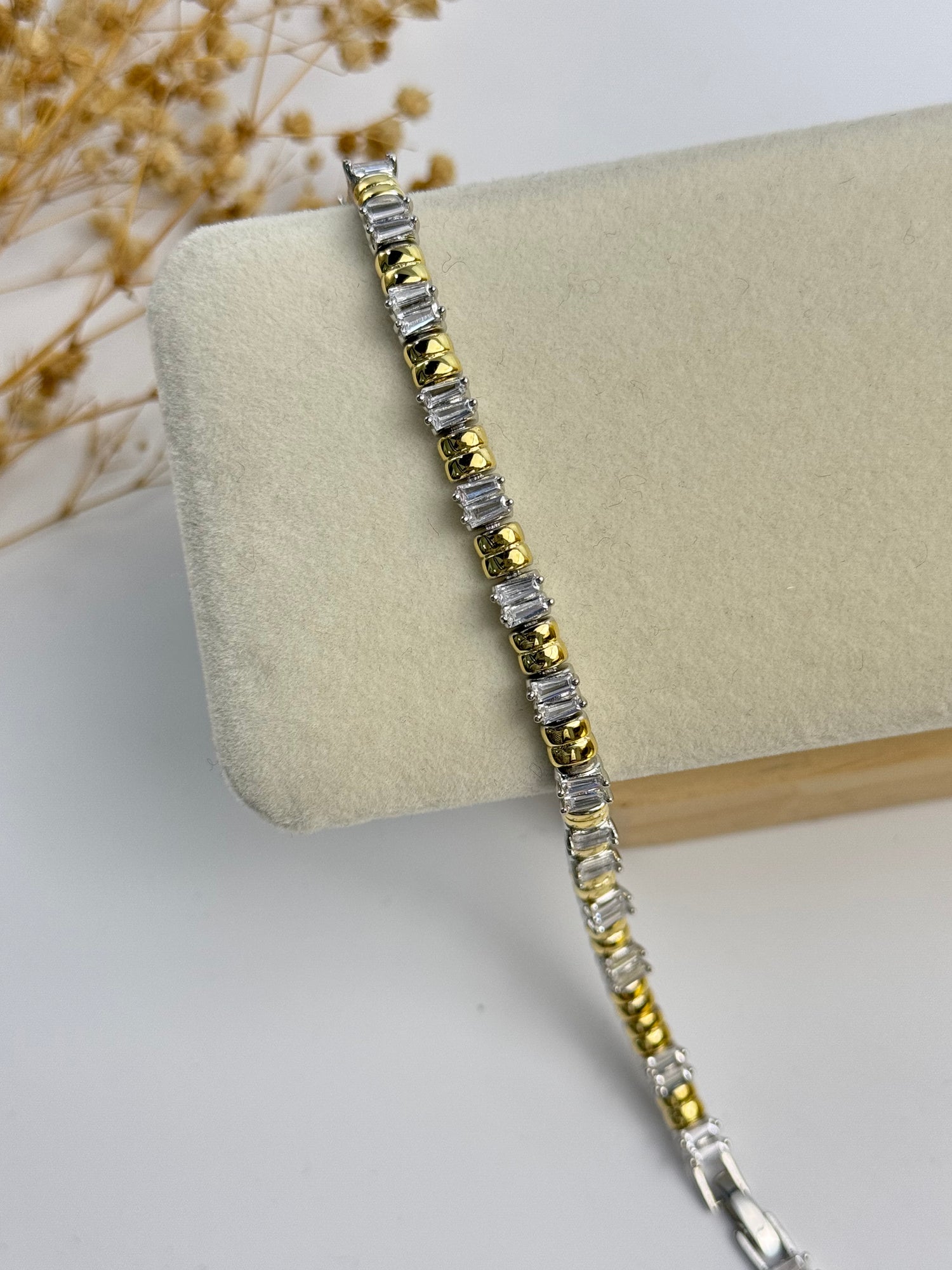 İTHAL TAŞ DETAYLI ÇİFT RENK BİLEKLİK