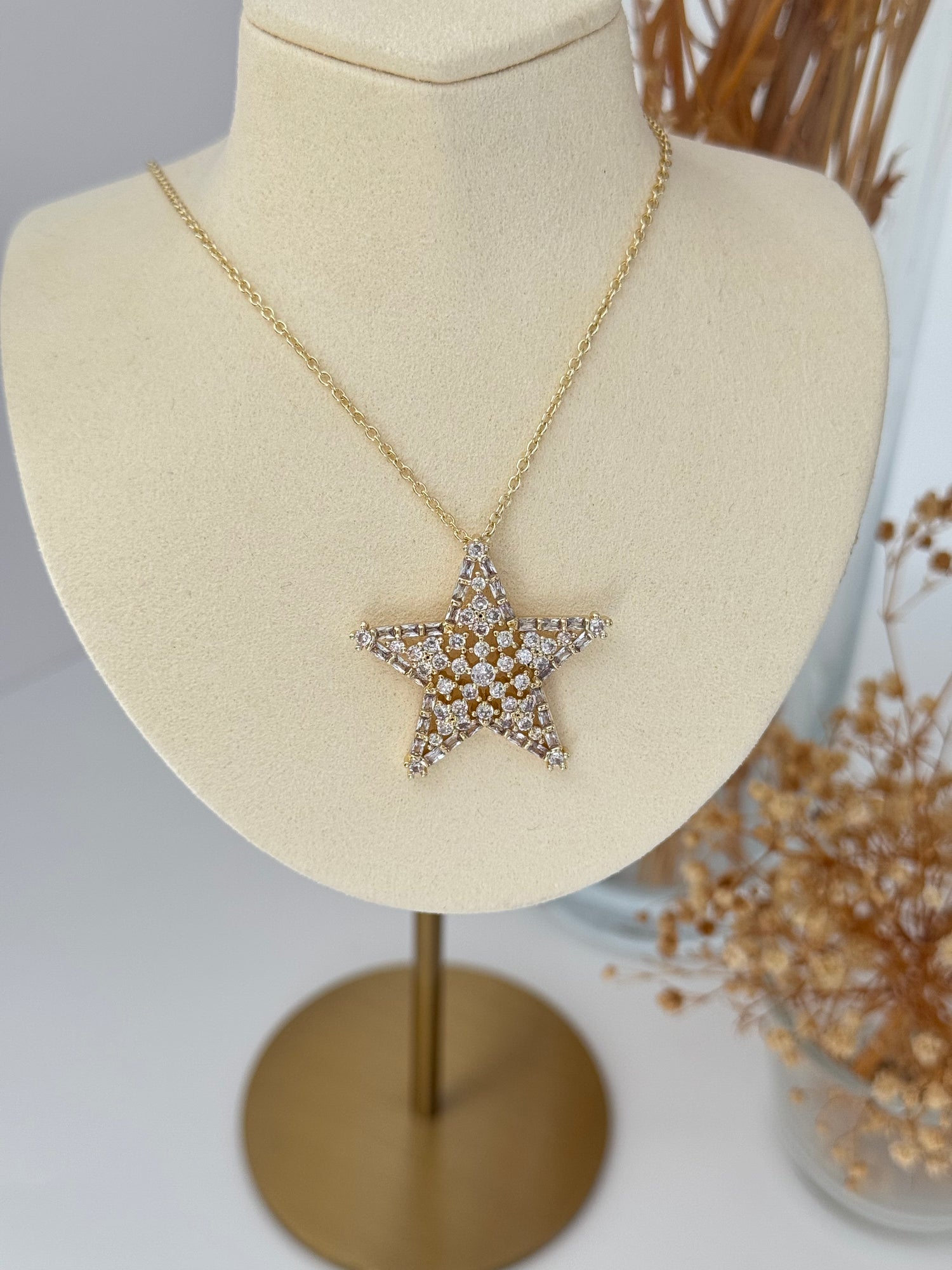 İTHAL YILDIZ DETAYLI UZUN GOLD KOLYE