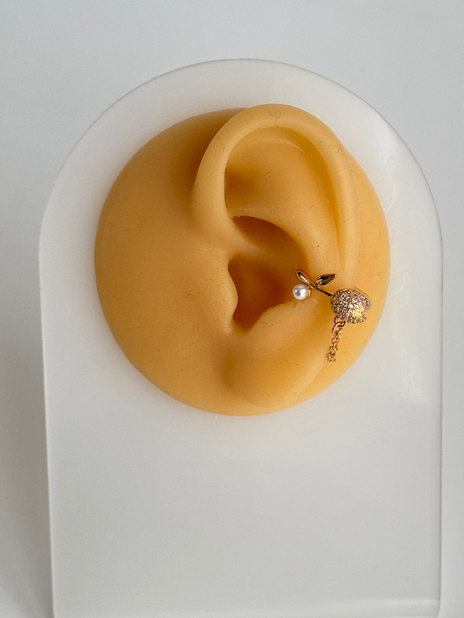 İTHAL LALE DETAYLI SOL KULAK GOLD KIKIRDAK KÜPE EARCUFF