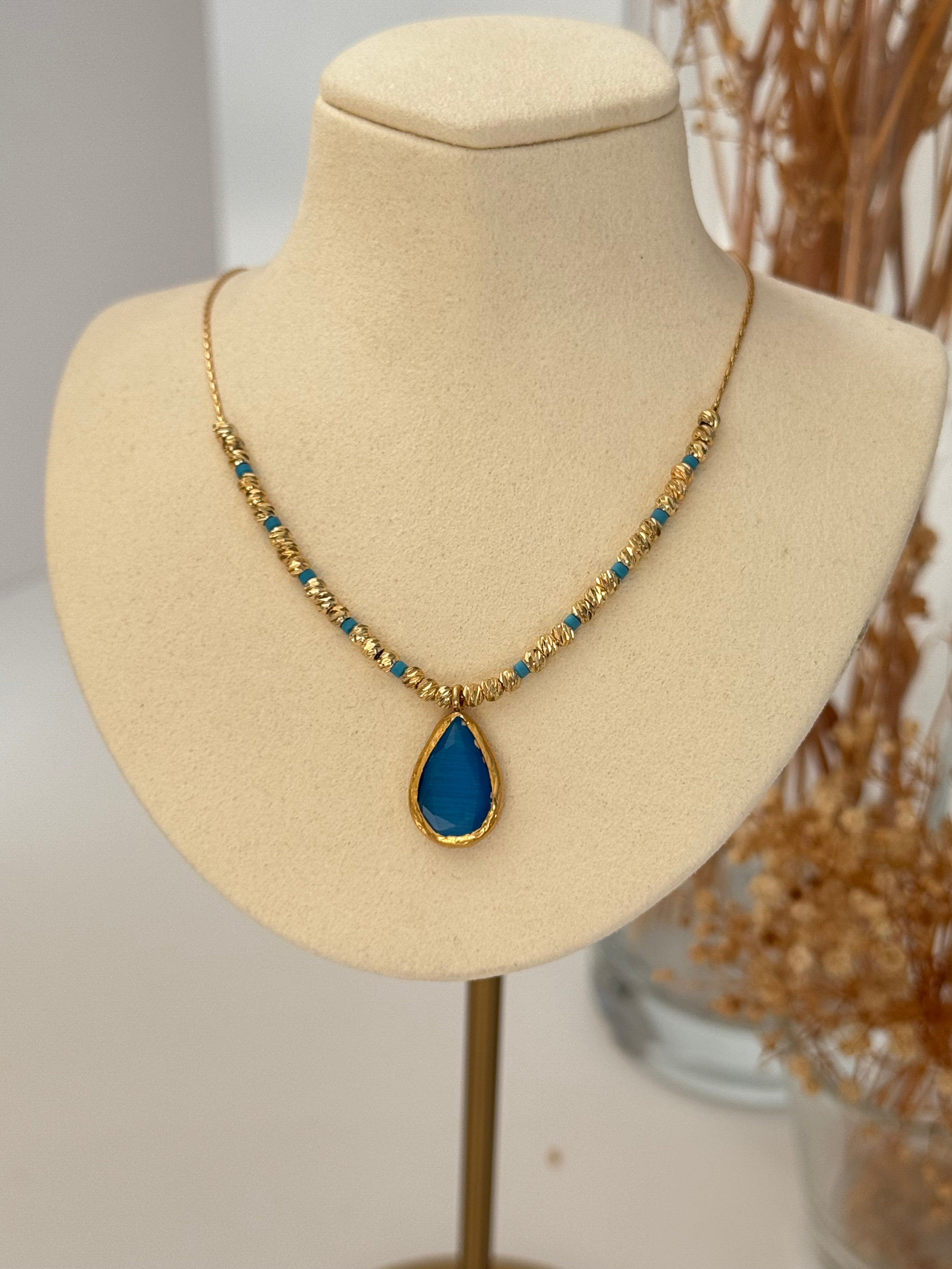 ARYAN LACİVERT KRİSTAL TAŞLI ALTIN KAPLAMA DORİKA KOLYE