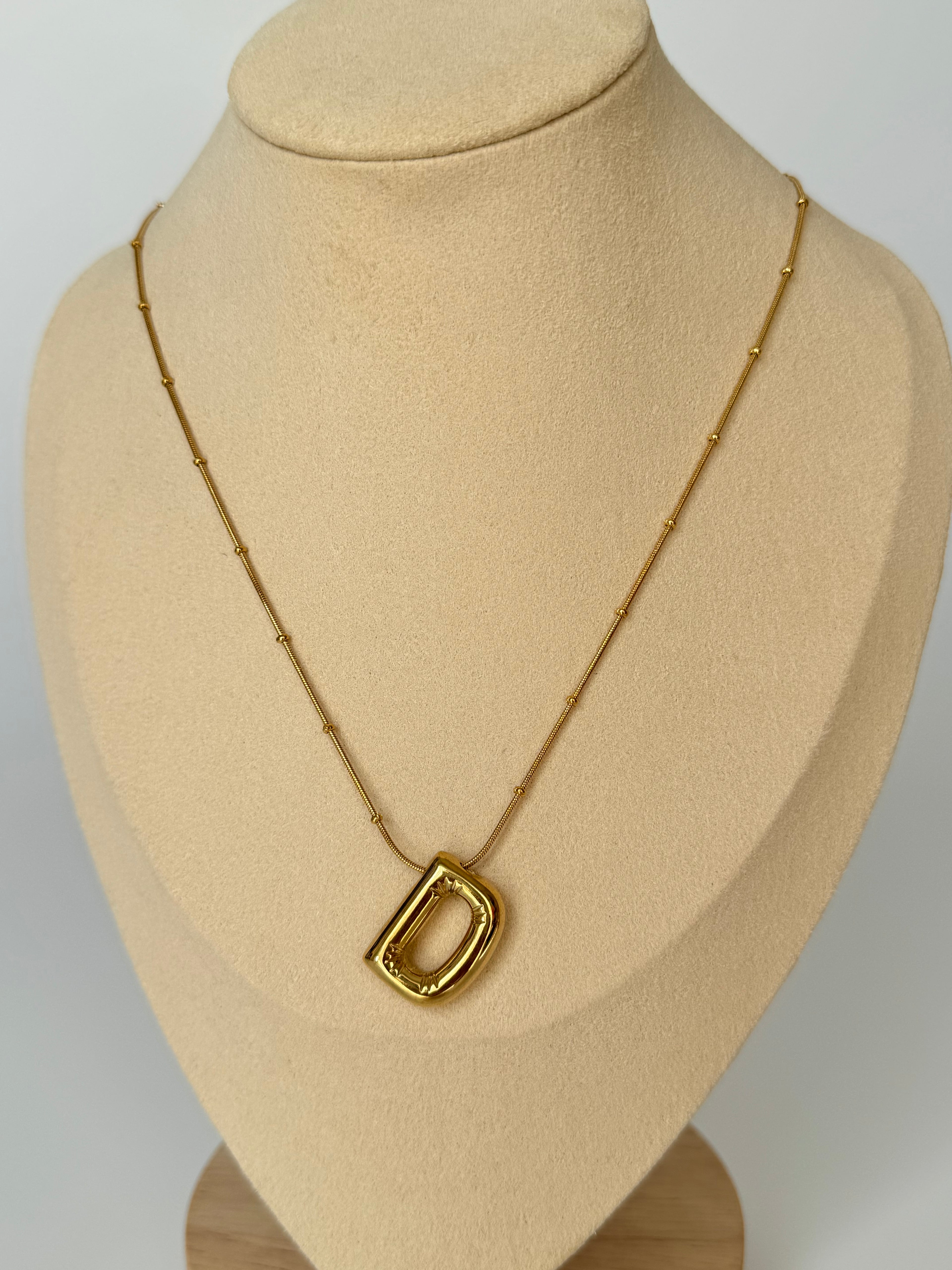 İthal Balon D Harf Gold Kolye