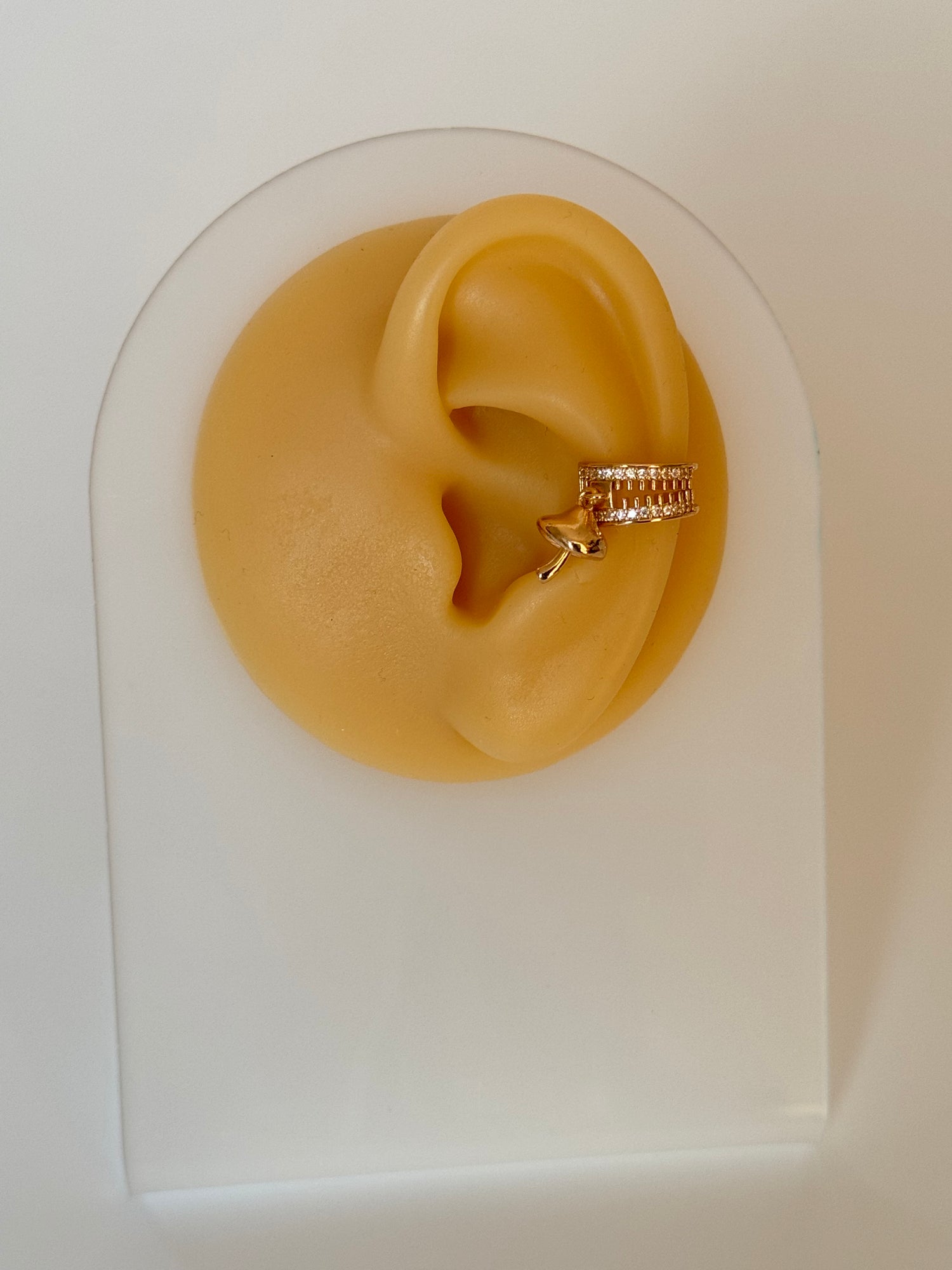 İTHAL MANTAR DETAYLI GOLD KIKIRDAK KÜPE EARCUFF