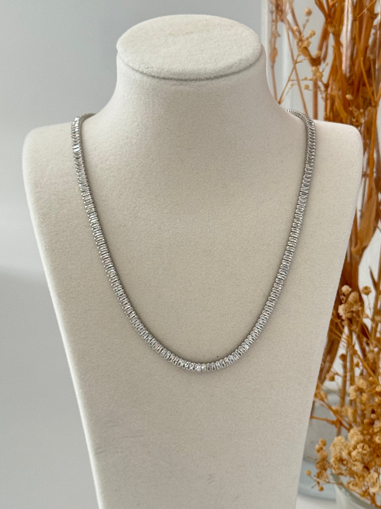 İNCE ZİRKON TAŞLI SİLVER SU YOLU KOLYE