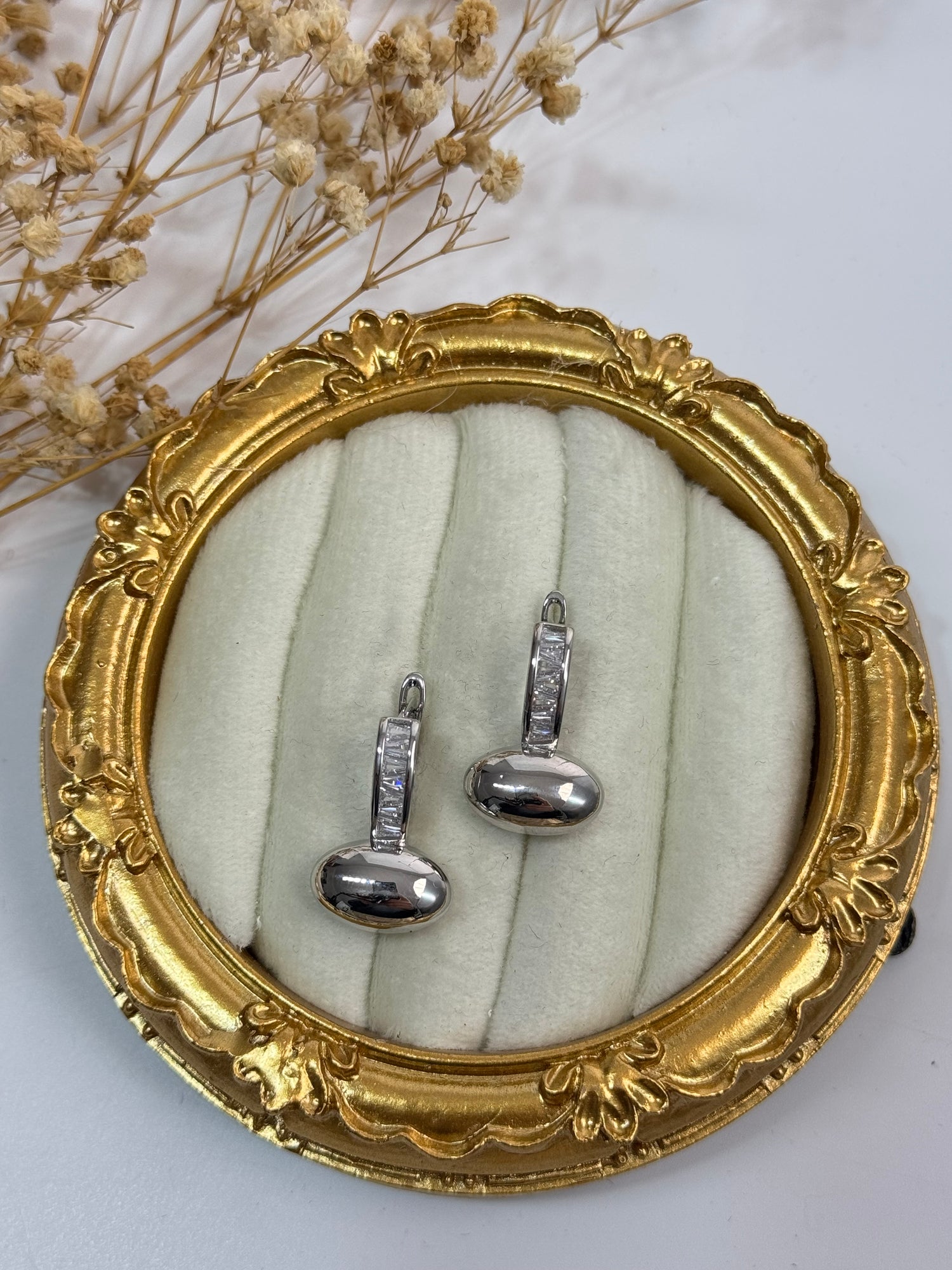 İTHAL ELİPS DETAYLI SİLVER KÜPE