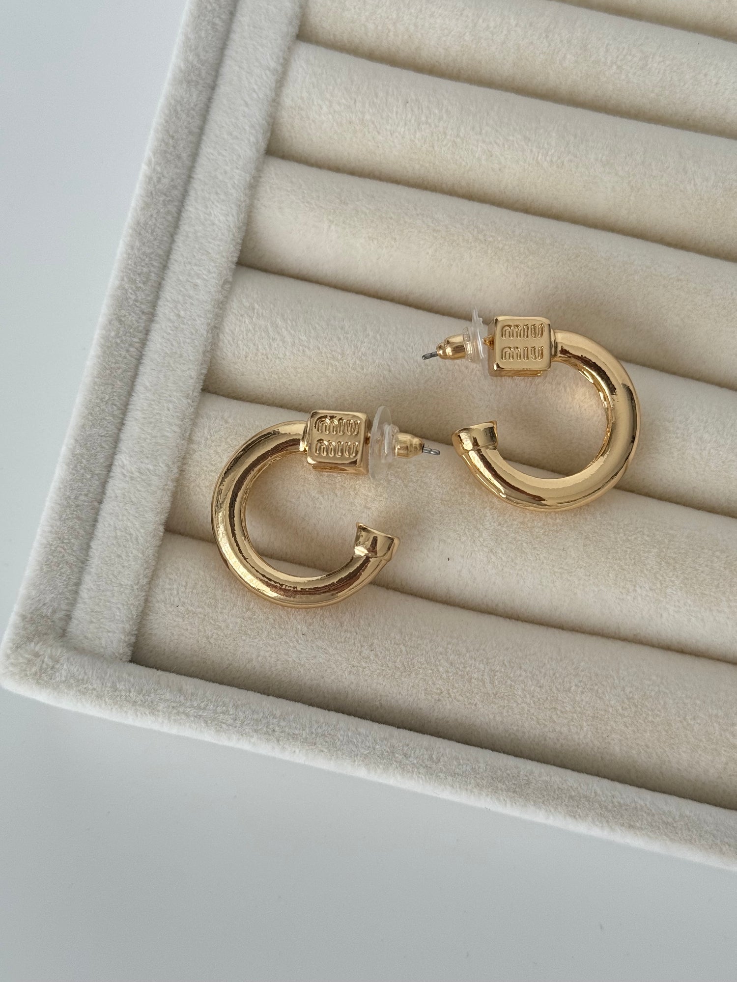 İTHAL MARKA MODEL GOLD HALKA KÜPE