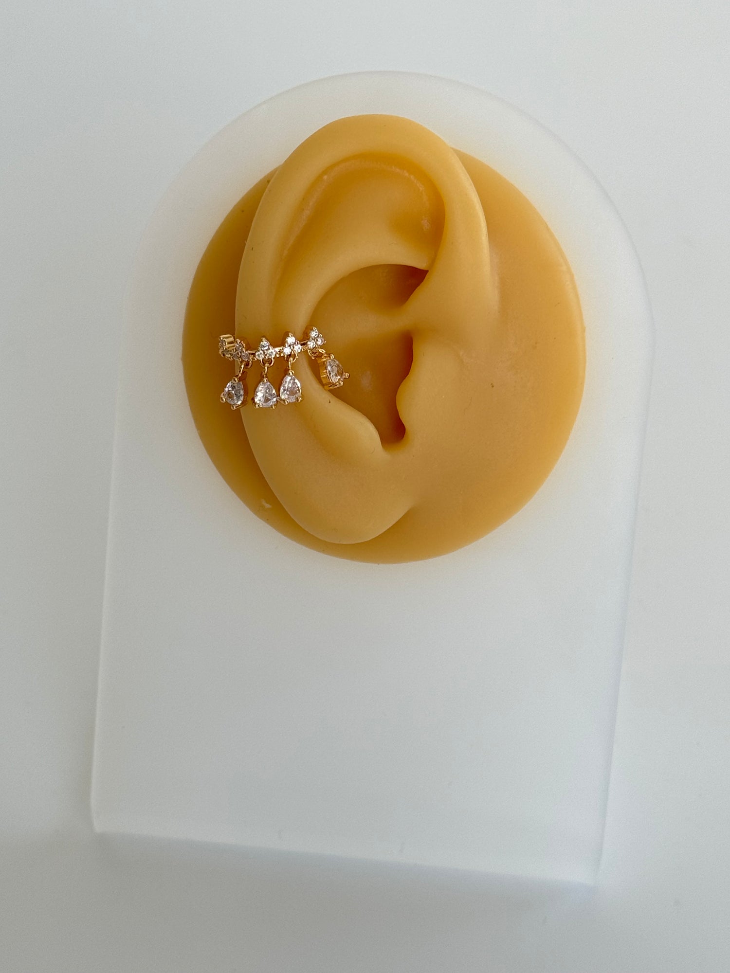 İTHAL SALLLANTILI SAĞ KULAK GOLD KIKIRDAK KÜPE EARCUFF