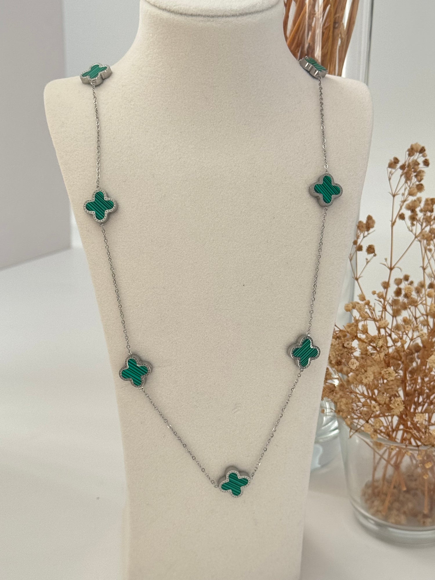 İTHAL MARKA MODEL SİLVER UZUN ÇELİK KOLYE