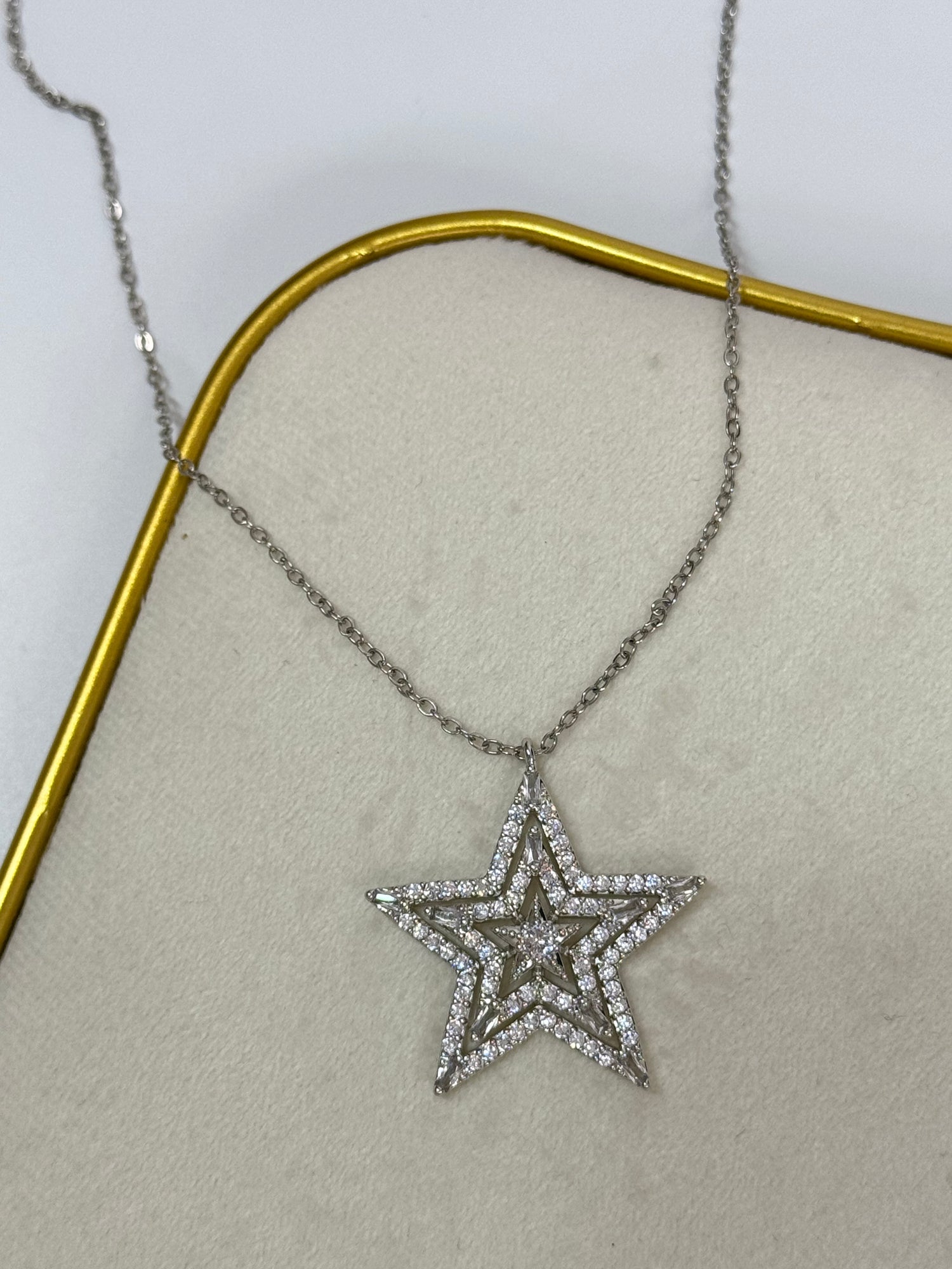 İTHAL YILDIZ DETAYLI UZUN SİLVER KOLYE