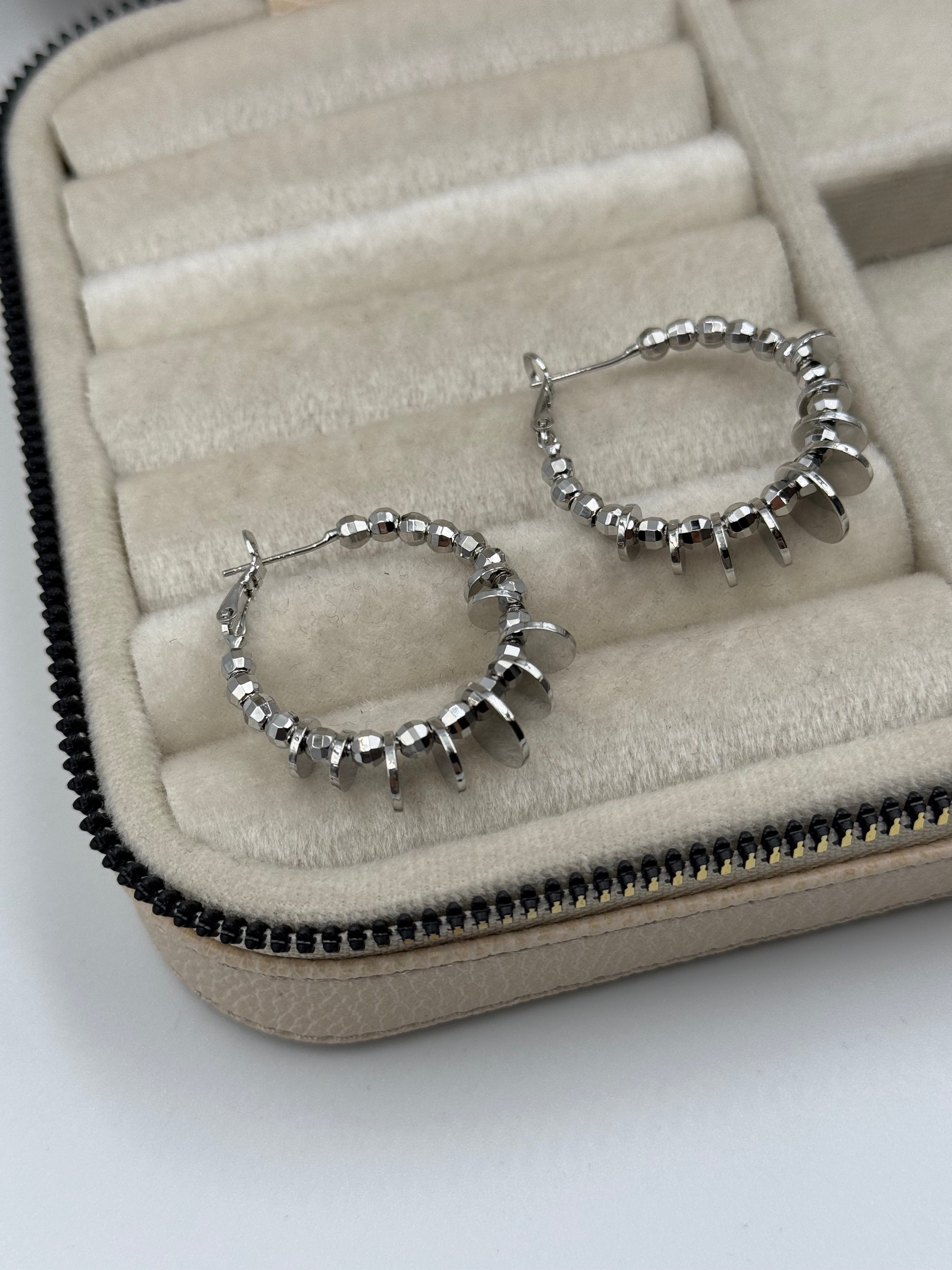 İTHAL PUL DETAYLI SİLVER HALKA KÜPE