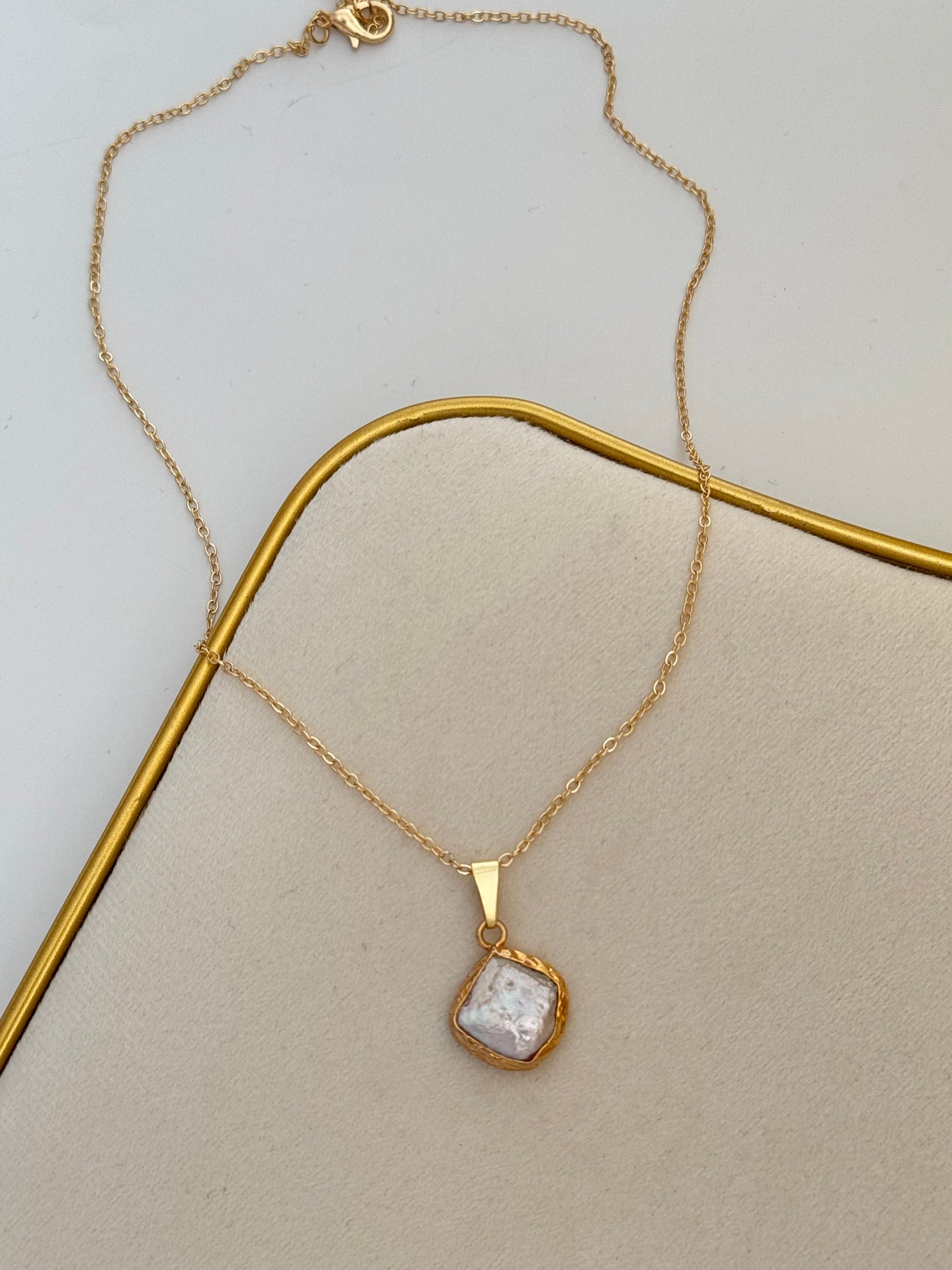 GERÇEK BAROK İNCİLİ ALTIN KAPLAMA KOLYE