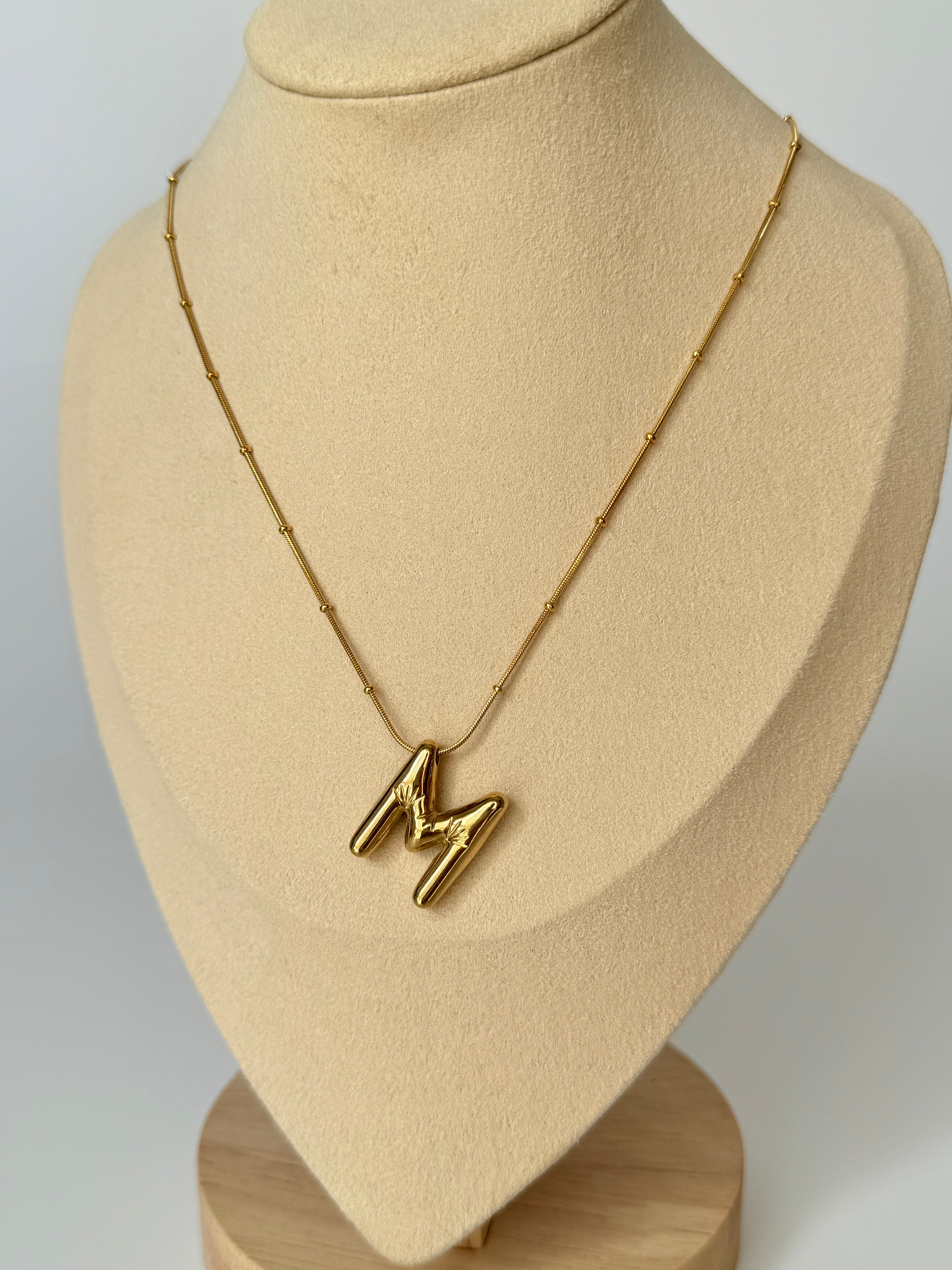 İthal Balon M Harf Gold Kolye