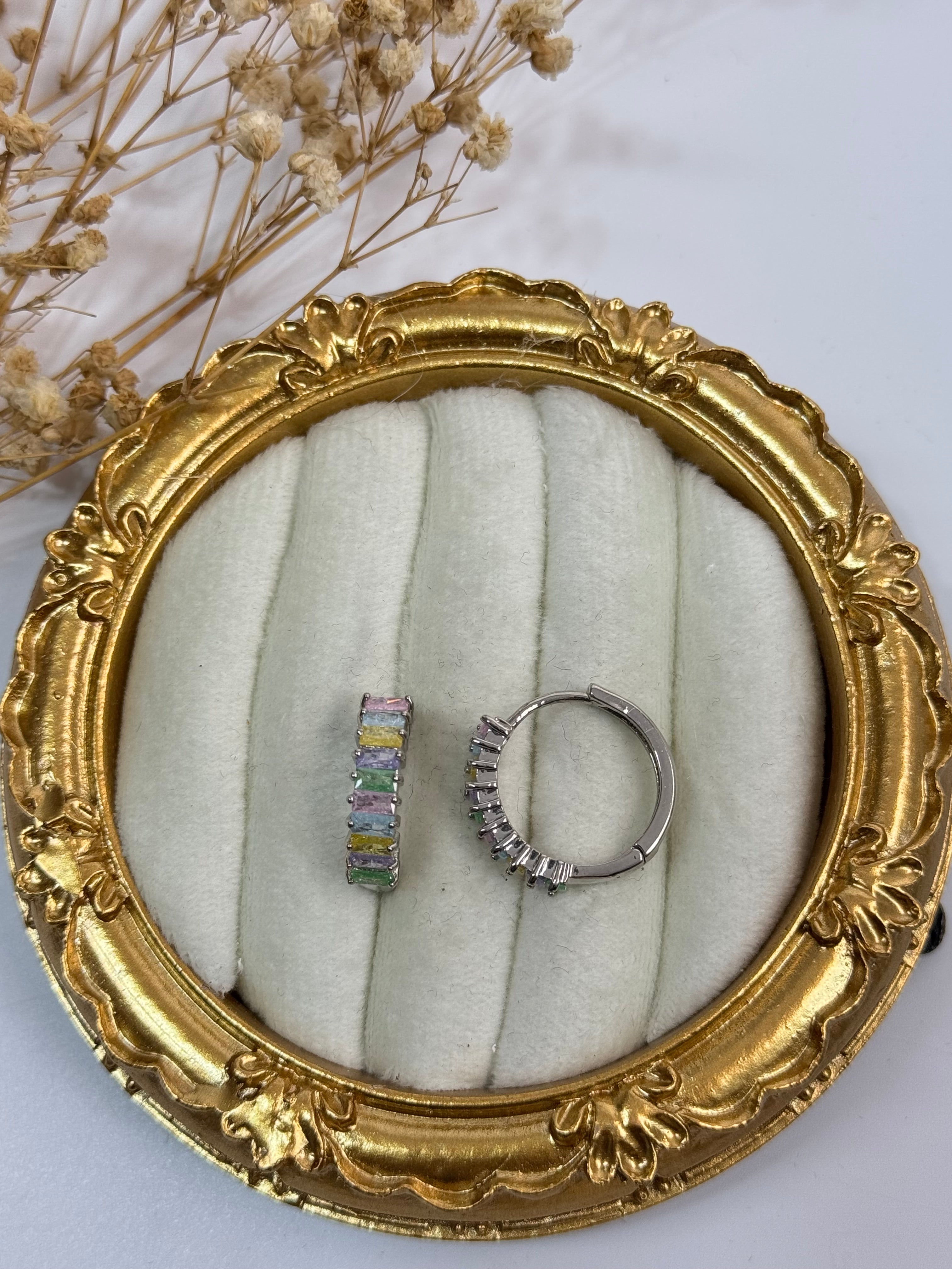 İTHAL RENKLİ TAŞLI SİLVER HALKA KÜPE