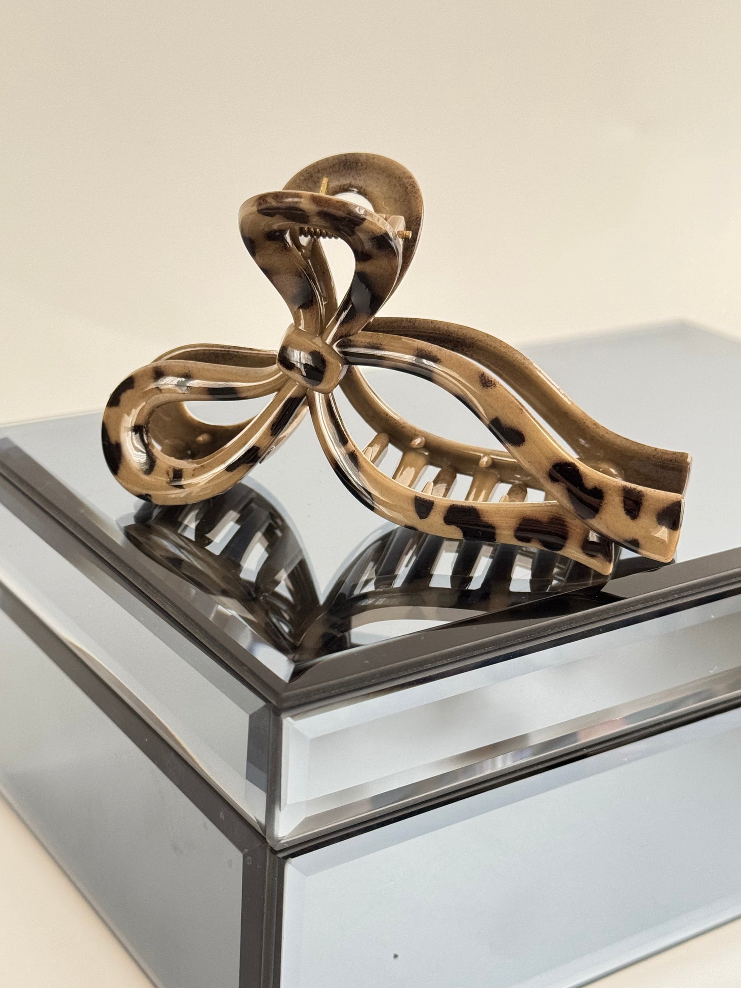 İTHAL LEOPARLI FİYONK MANDAL TOKA