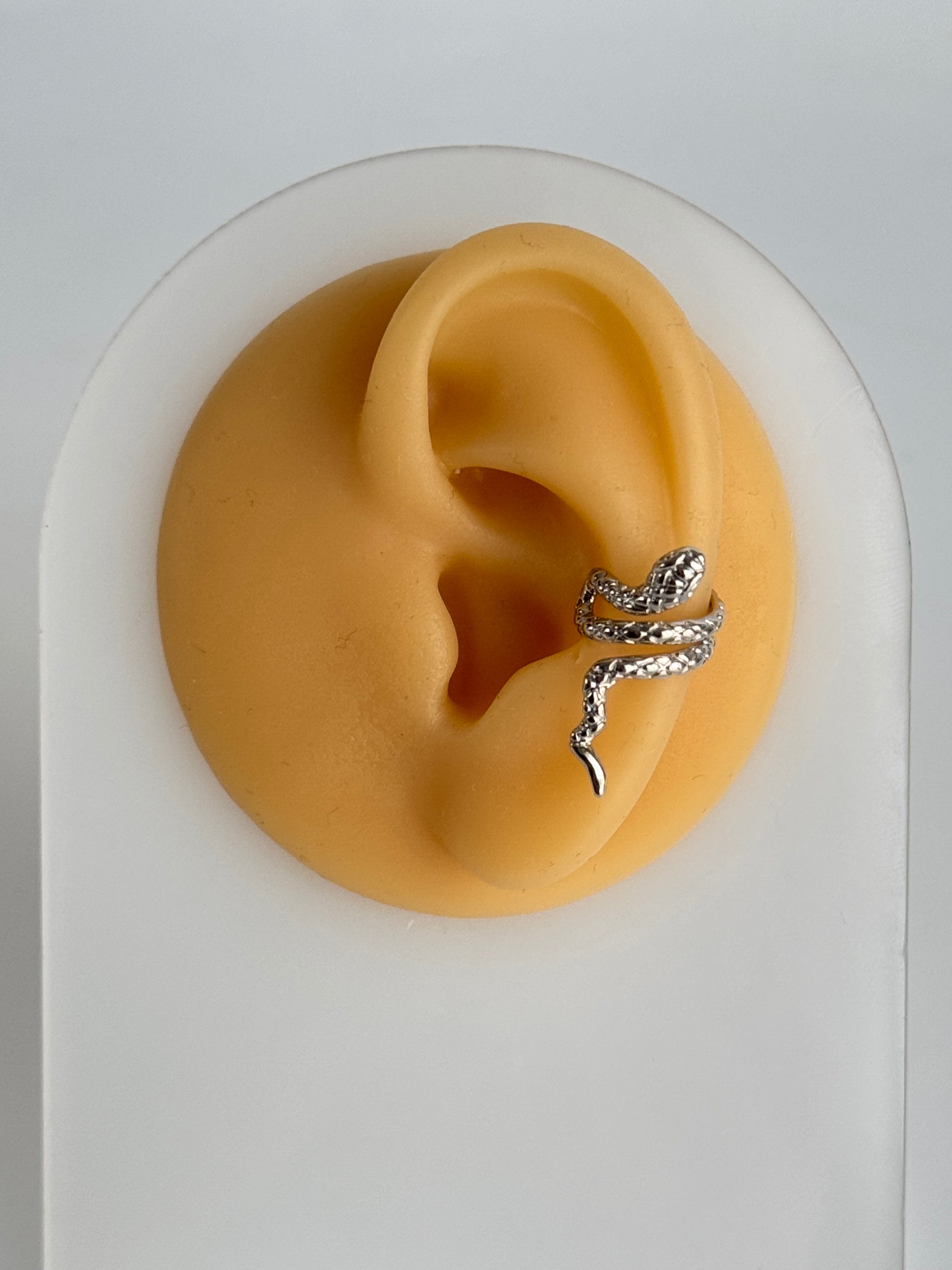 İTHAL YILANLI SİLVER KIKIRDAK KÜPE EARCUFF