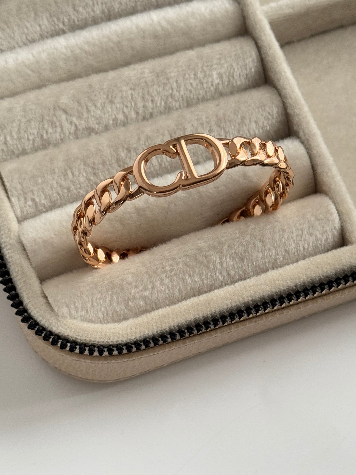 İTHAL MARKA MODEL ROSE AYARLANABİLİR KELEPÇE BİLEZİK