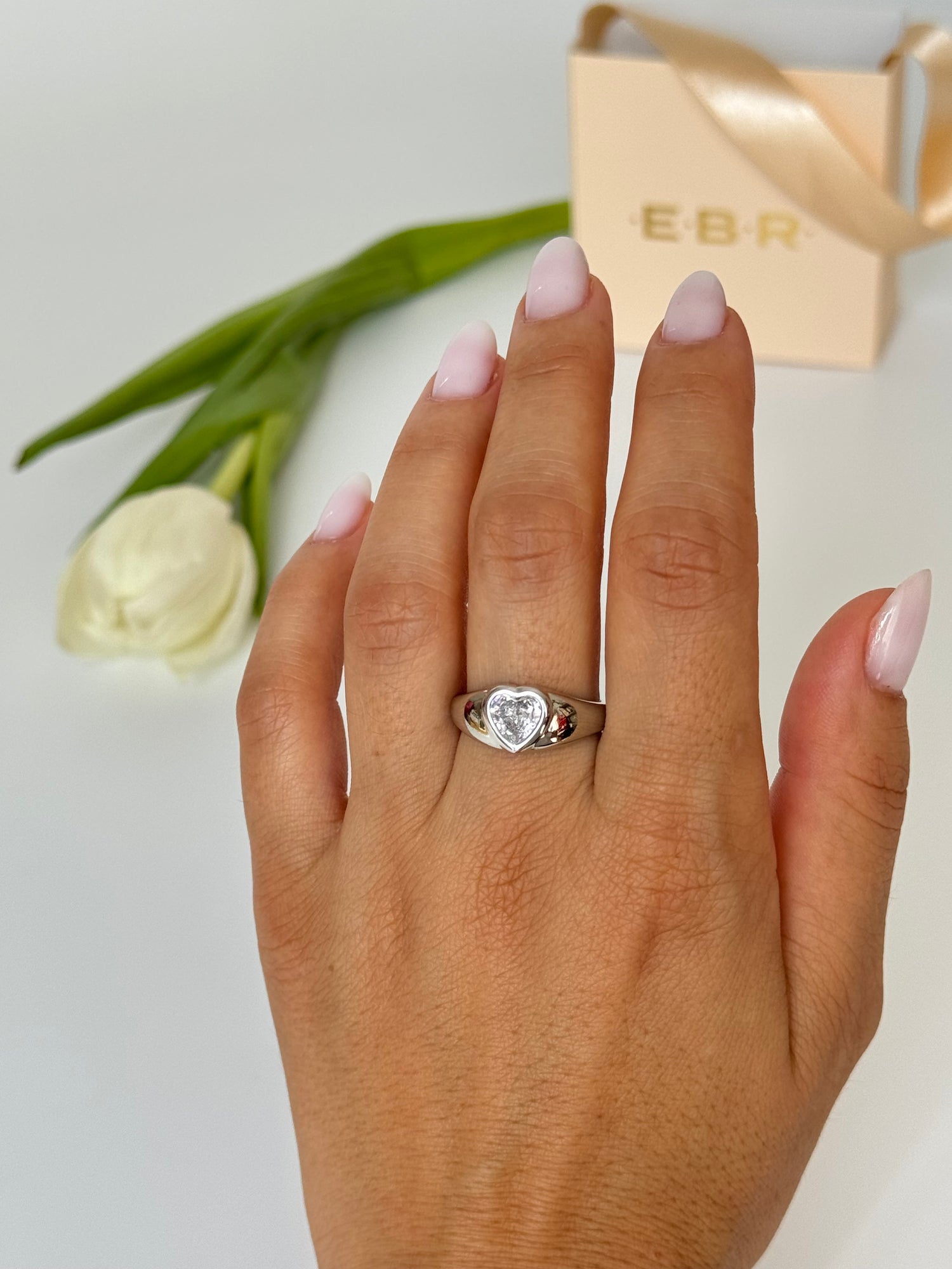 İTHAL KALP DETAYLI TAŞLI SİLVER AYARLANABİLİR YÜZÜK