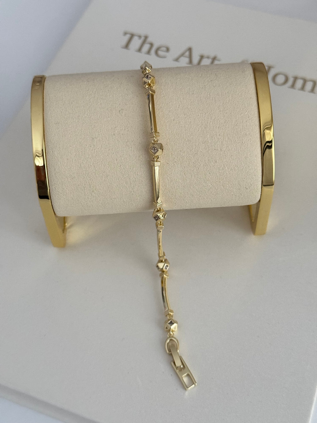 LAVIN DETAYLI GOLD BİLEKLİK