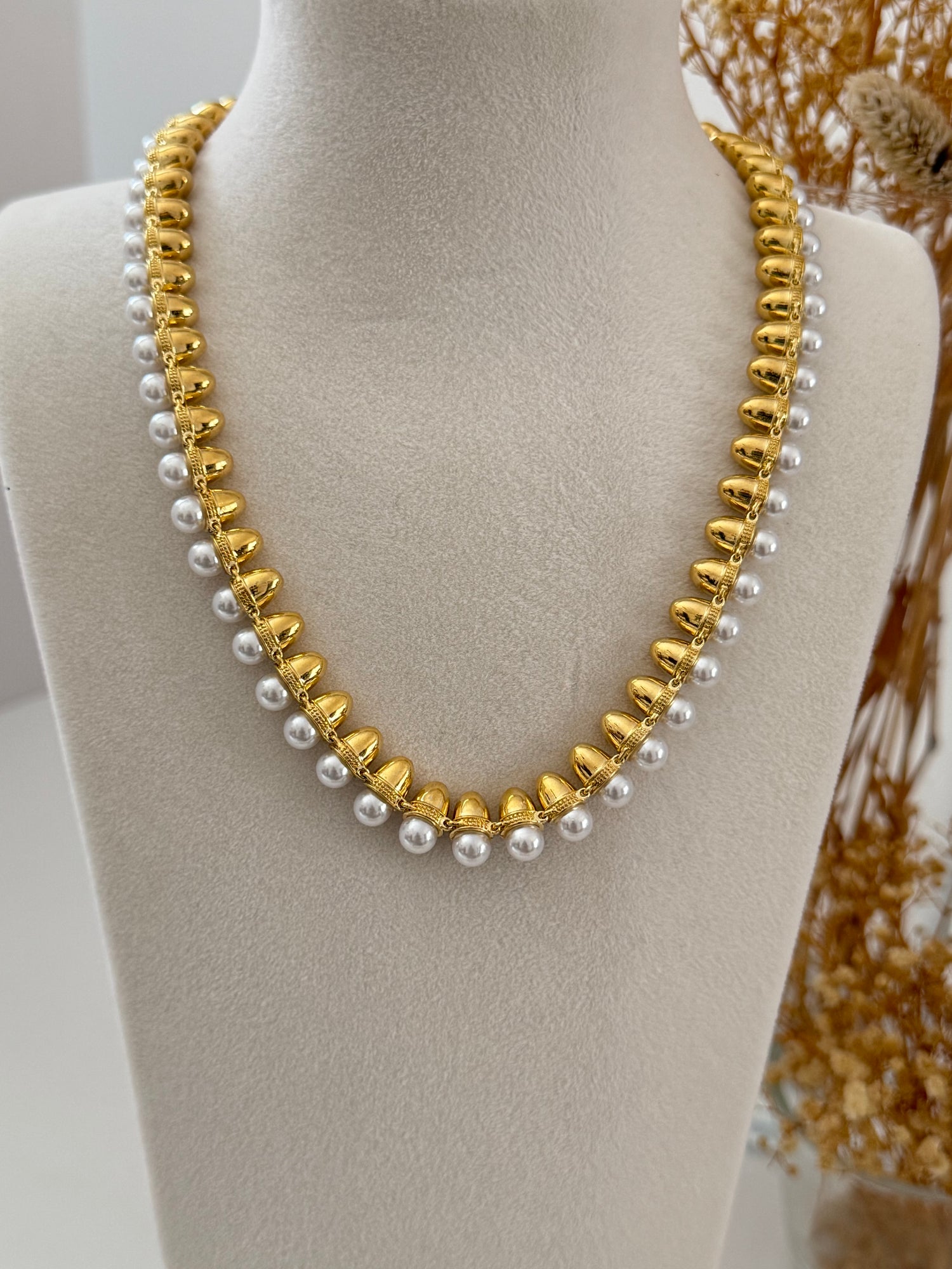 İTHAL İNCİ DETAYLI GOLD KOLYE