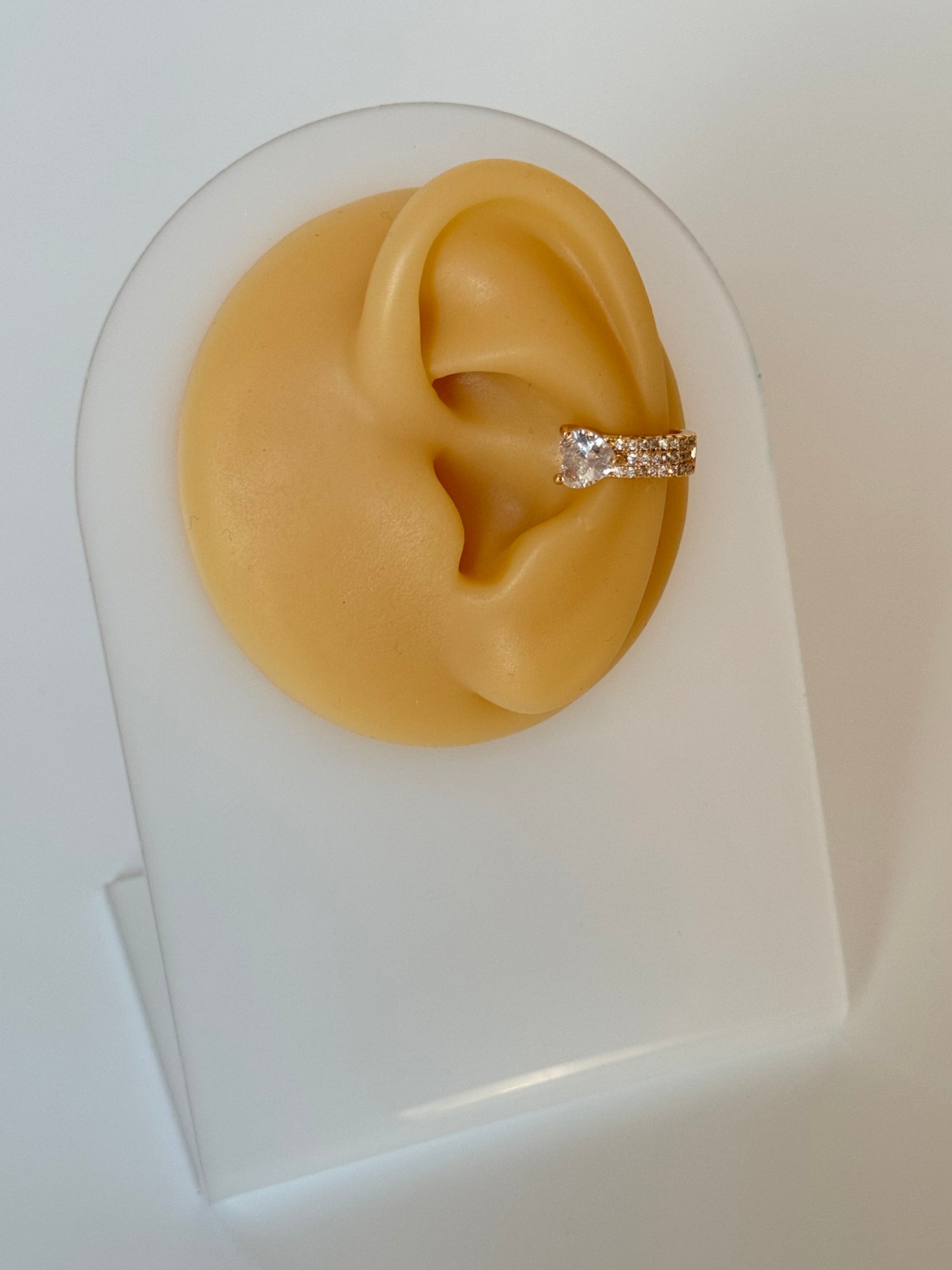 İTHAL KALP DETAYLI GOLD KIKIRDAK KÜPE EARCUFF