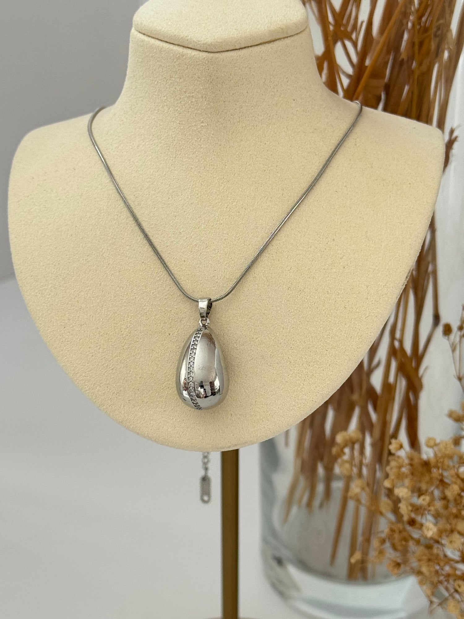 DAMLA DETAYLI MARKA MODEL SİLVER ÇELİK KOLYE