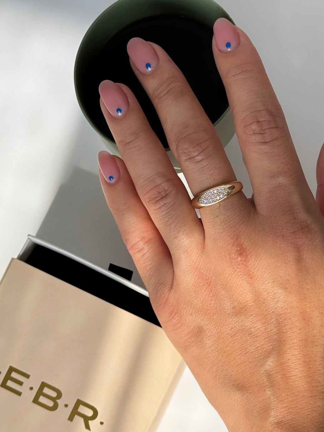 İTHAL TAŞ DETAYLI GOLD AYARLANABİLİR YÜZÜK