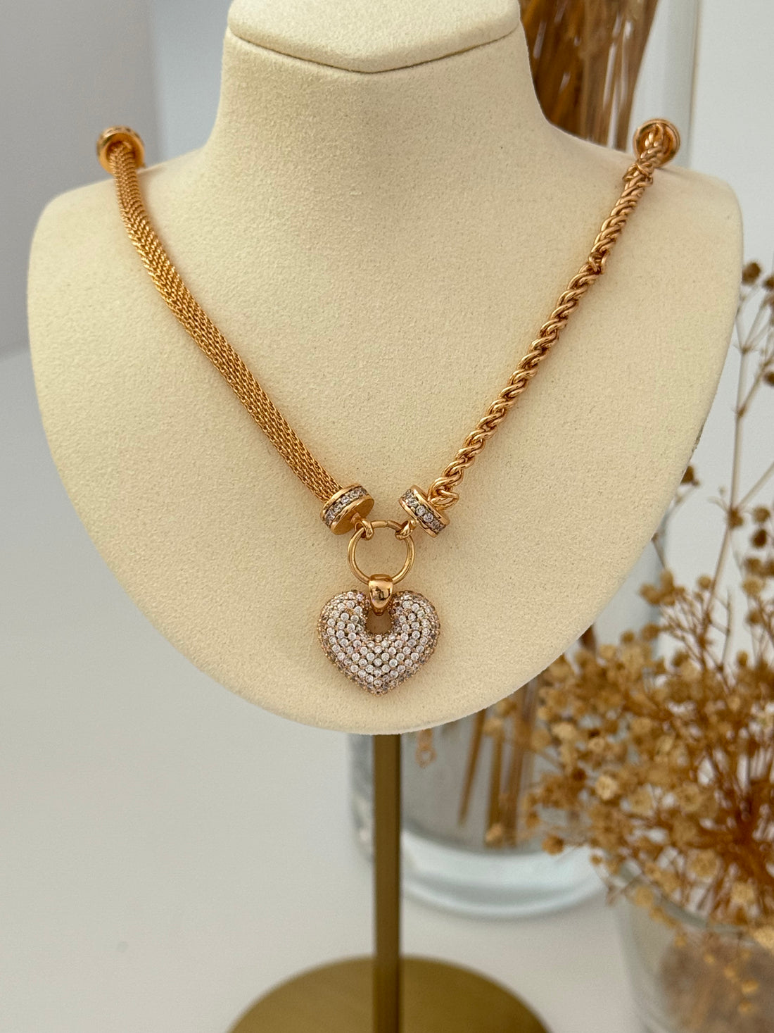 İTHAL KALPLİ KİLİT DETAYLI ROSE GOLD KOLYE