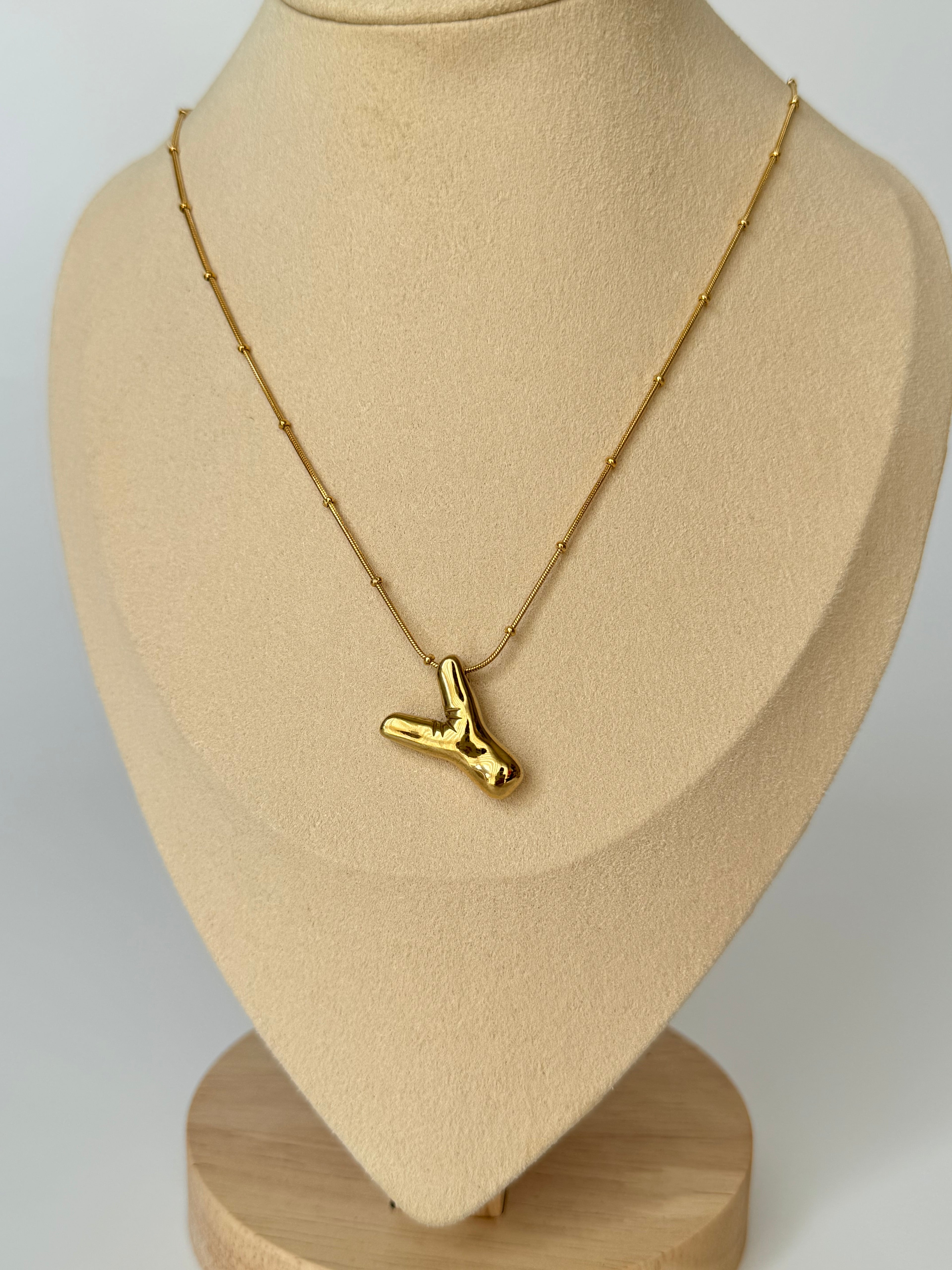 İthal Balon Y Harf Gold Kolye