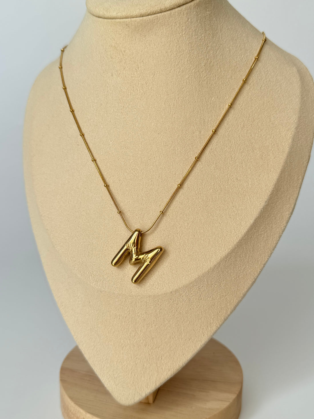 İthal Balon M Harf Gold Kolye