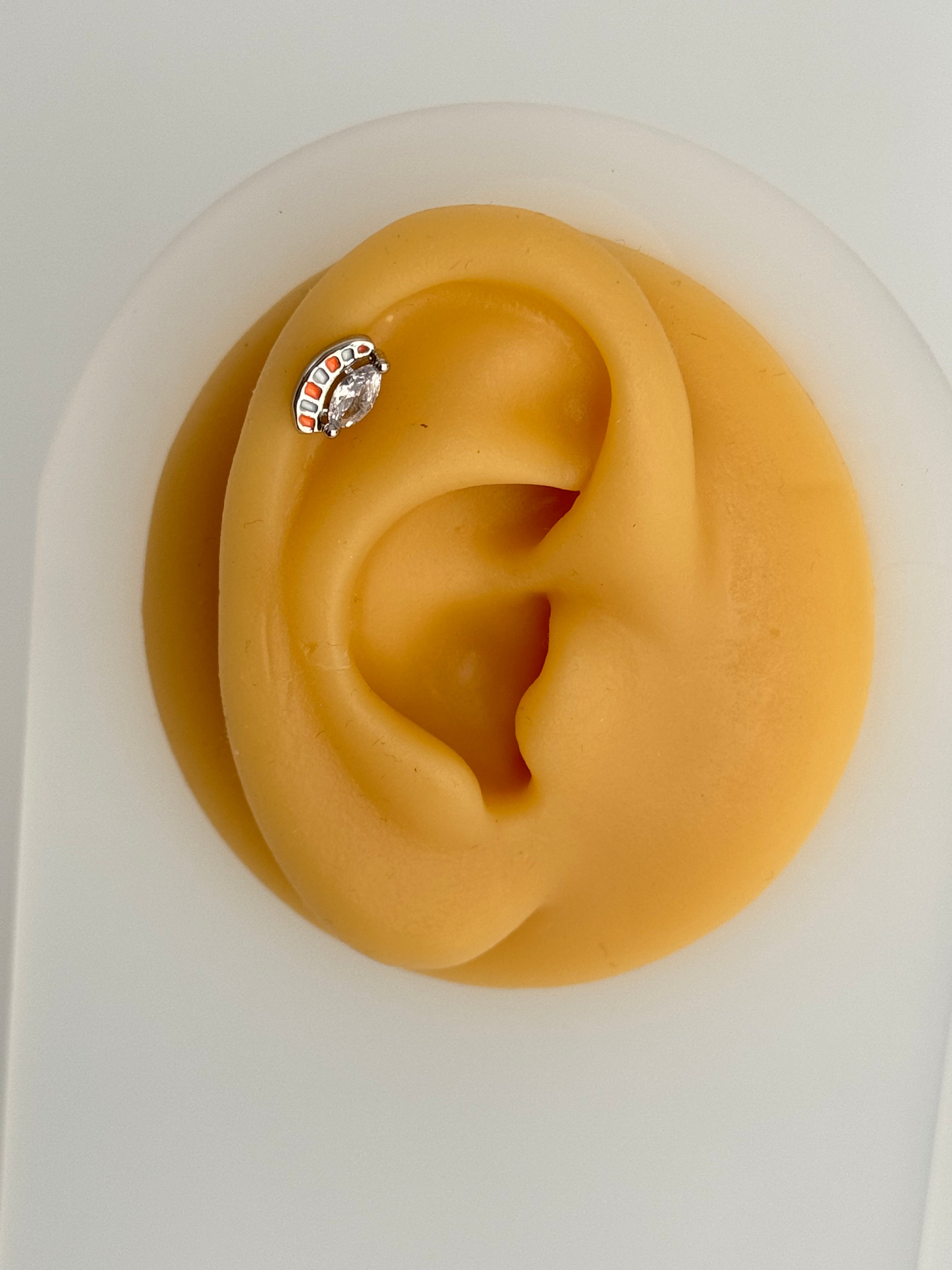 İTHAL RENKLİ GÖZ DETAYLI SİLVER PİERCİNG