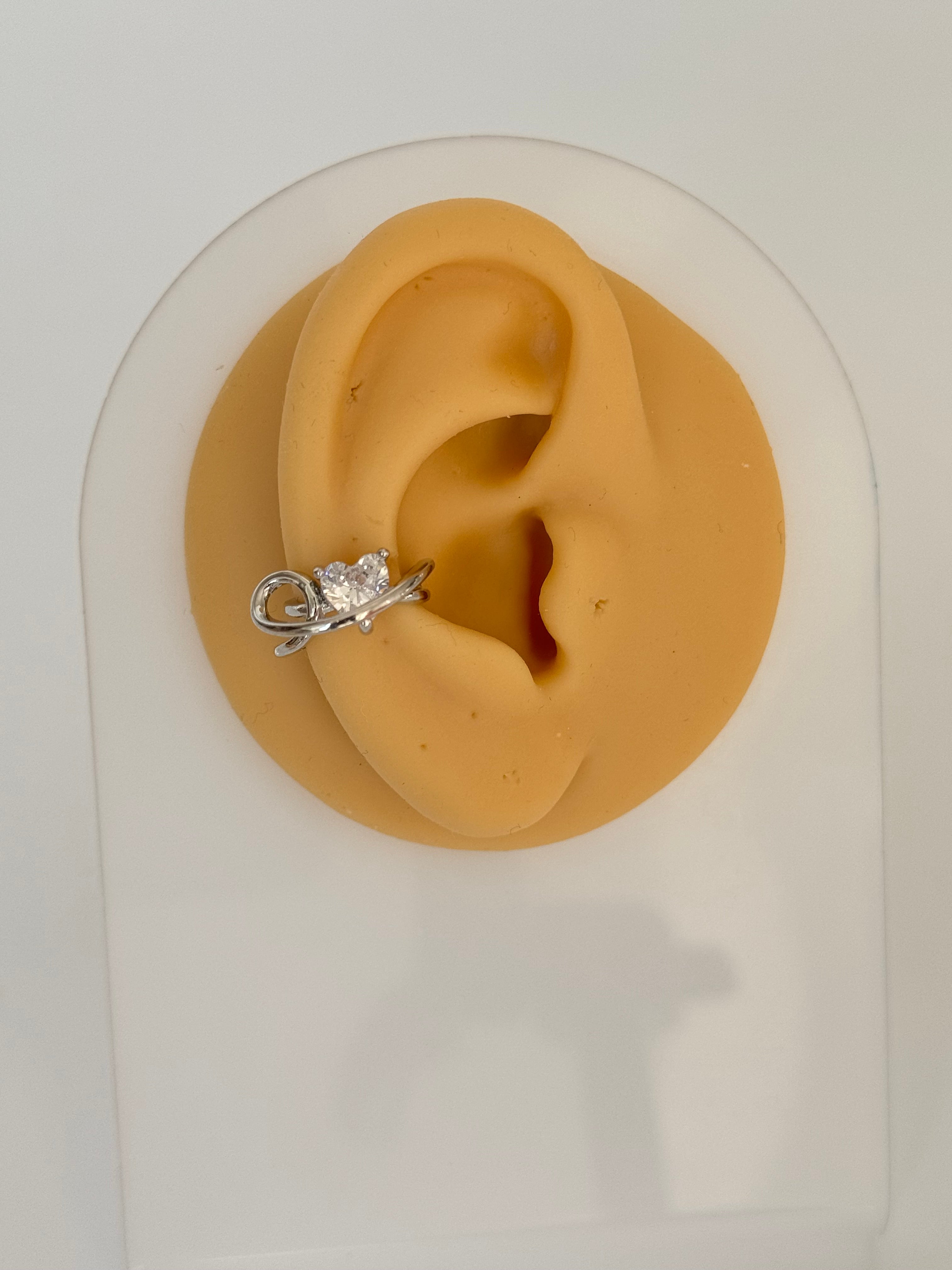 İTHAL KALP DETAYLI SİLVER SAĞ KULAK KIKIRDAK KÜPE EARCUFF