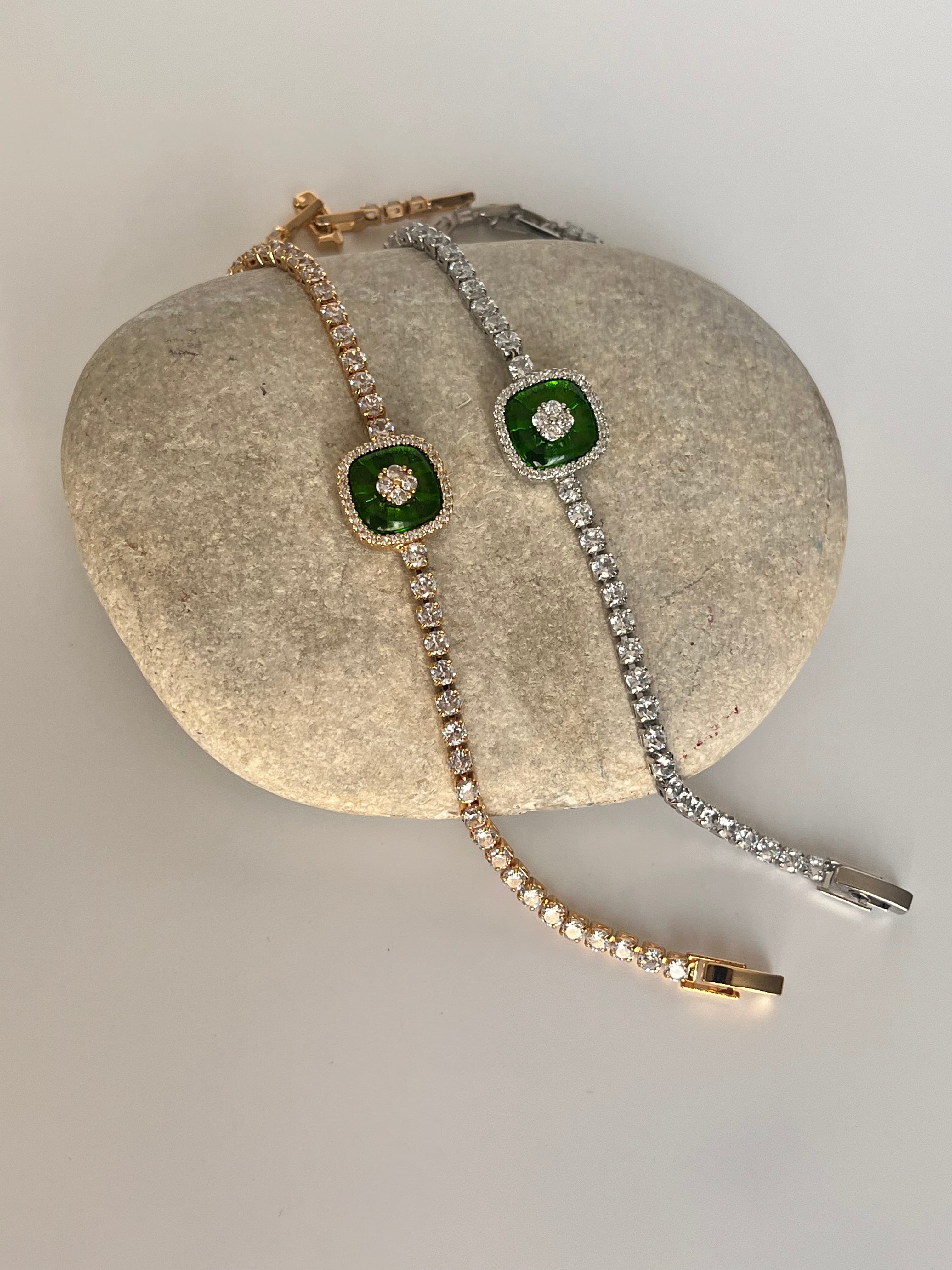 İTHAL ZİRKON TAŞLI YEŞİL TEKLİ CANGÖZ GOLD BİLEKLİK