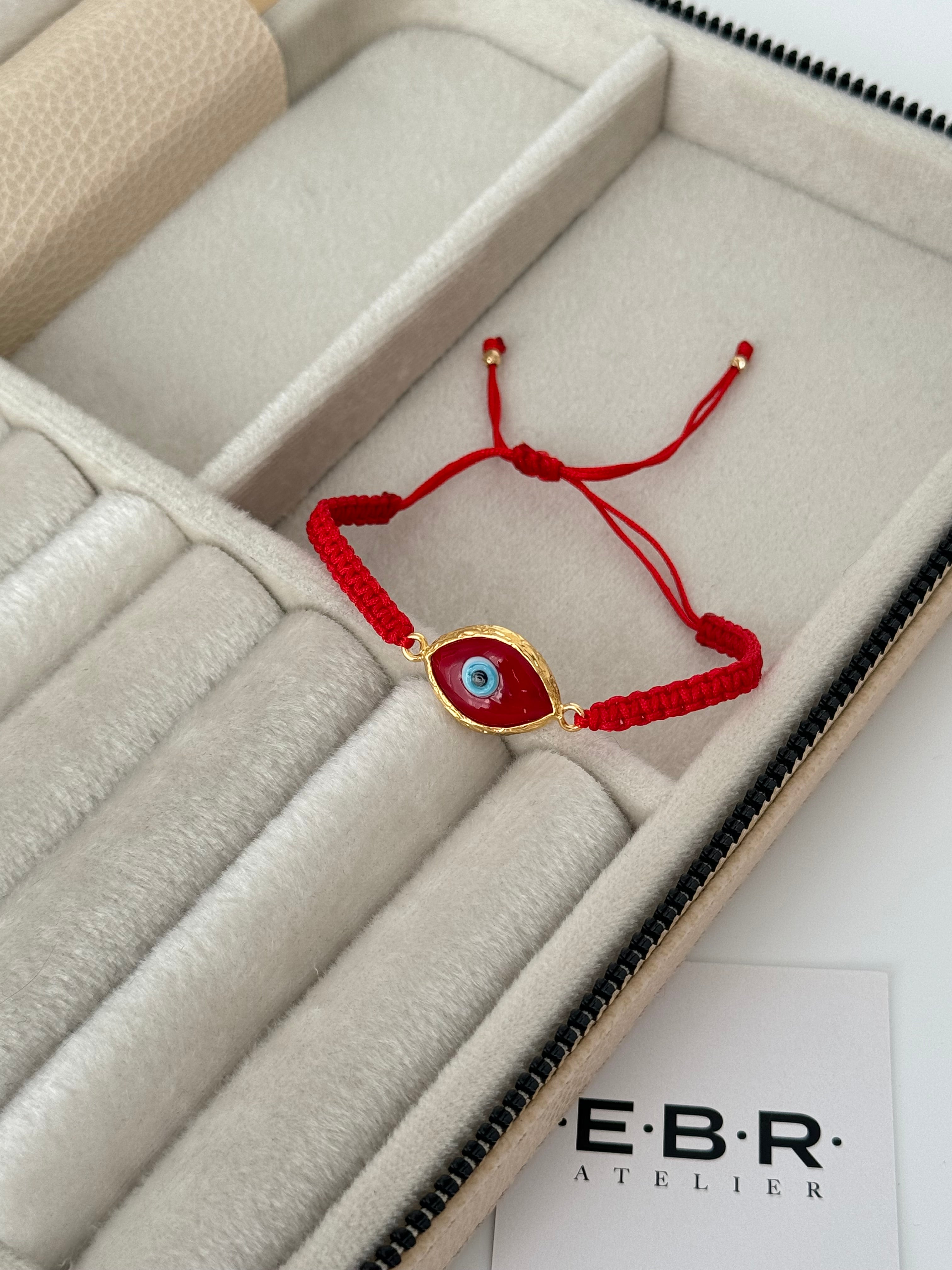 ENA KIRMIZI CAM NAZAR BONCUKLU ALTIN KAPLAMA DETAYLI İPLİ BİLEKLİK