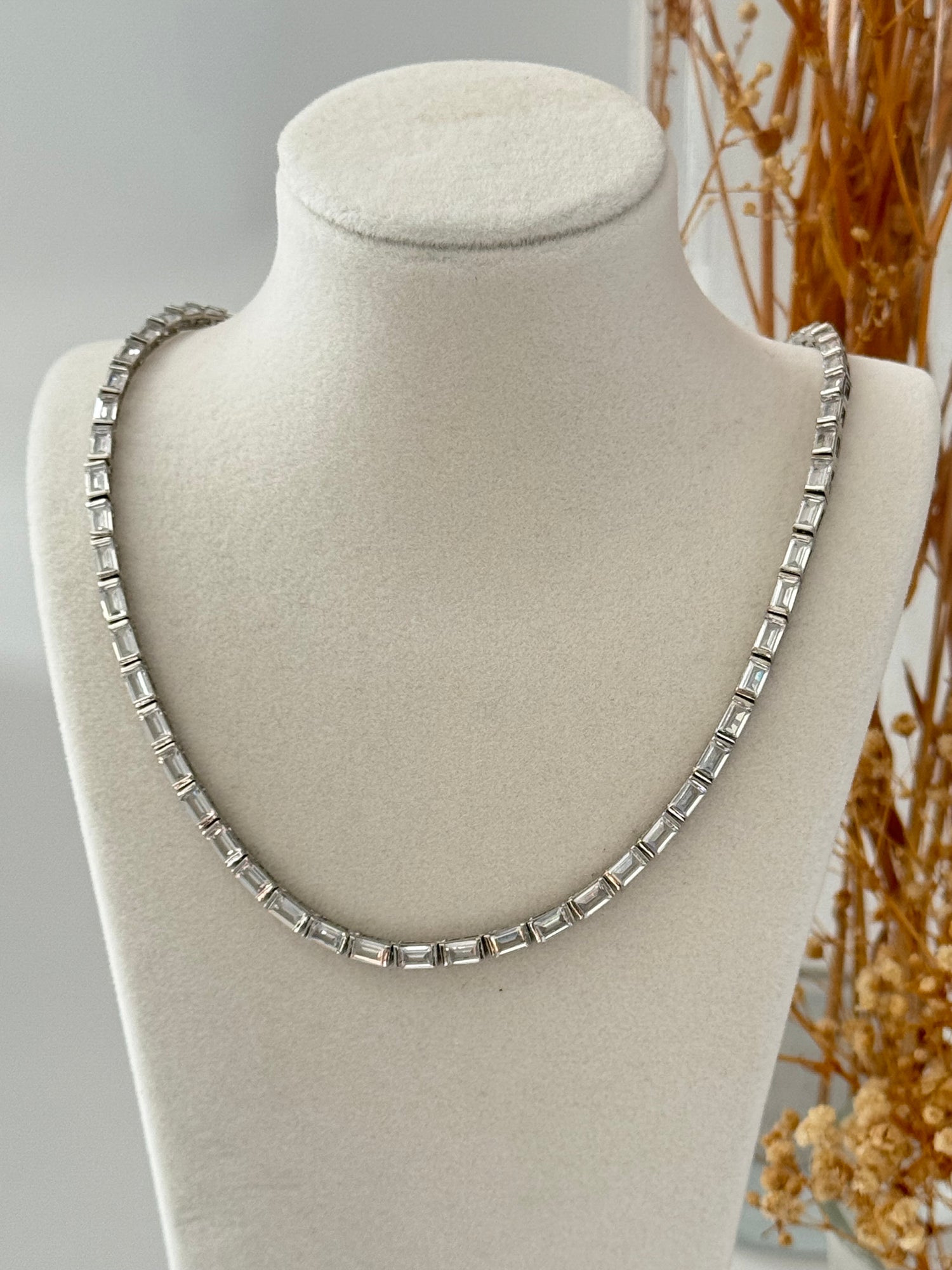 İTHAL ZİRKON TAŞLI DÖKÜM SU YOLU SİLVER KOLYE