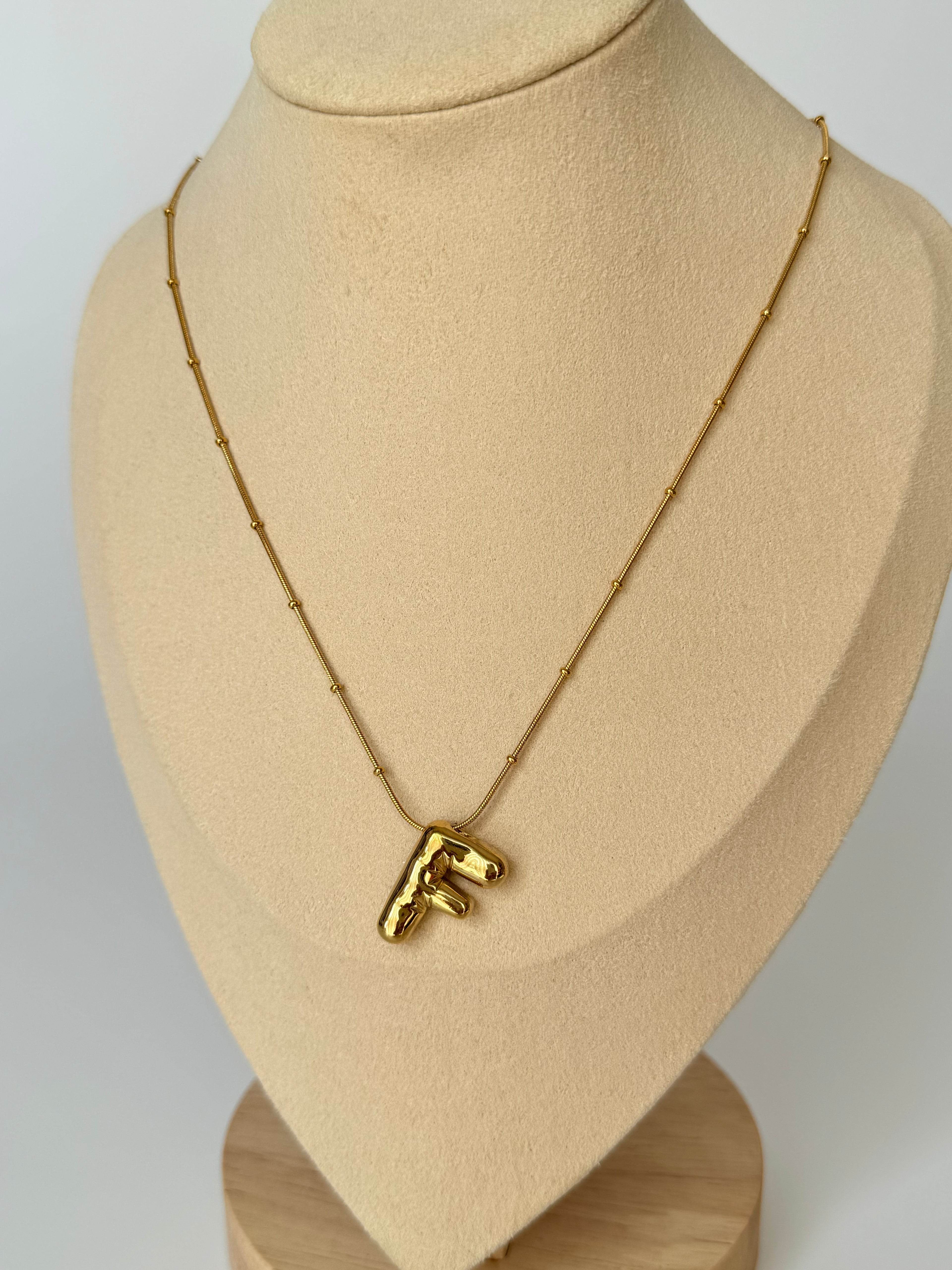 İthal Balon F Harf Gold Kolye