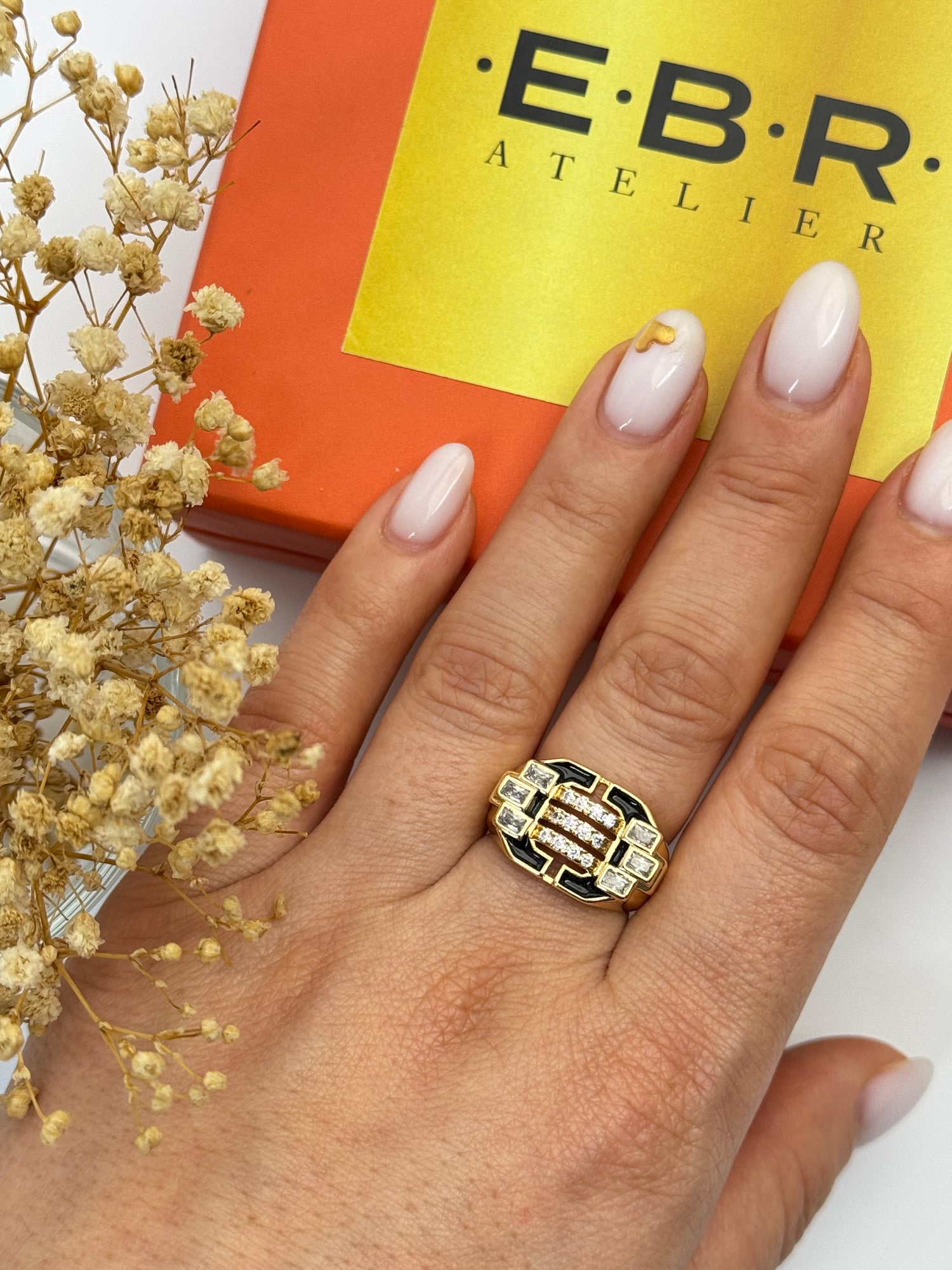 İTHAL SİYAH MİNELİ GOLD AYARLANABİLİR YÜZÜK