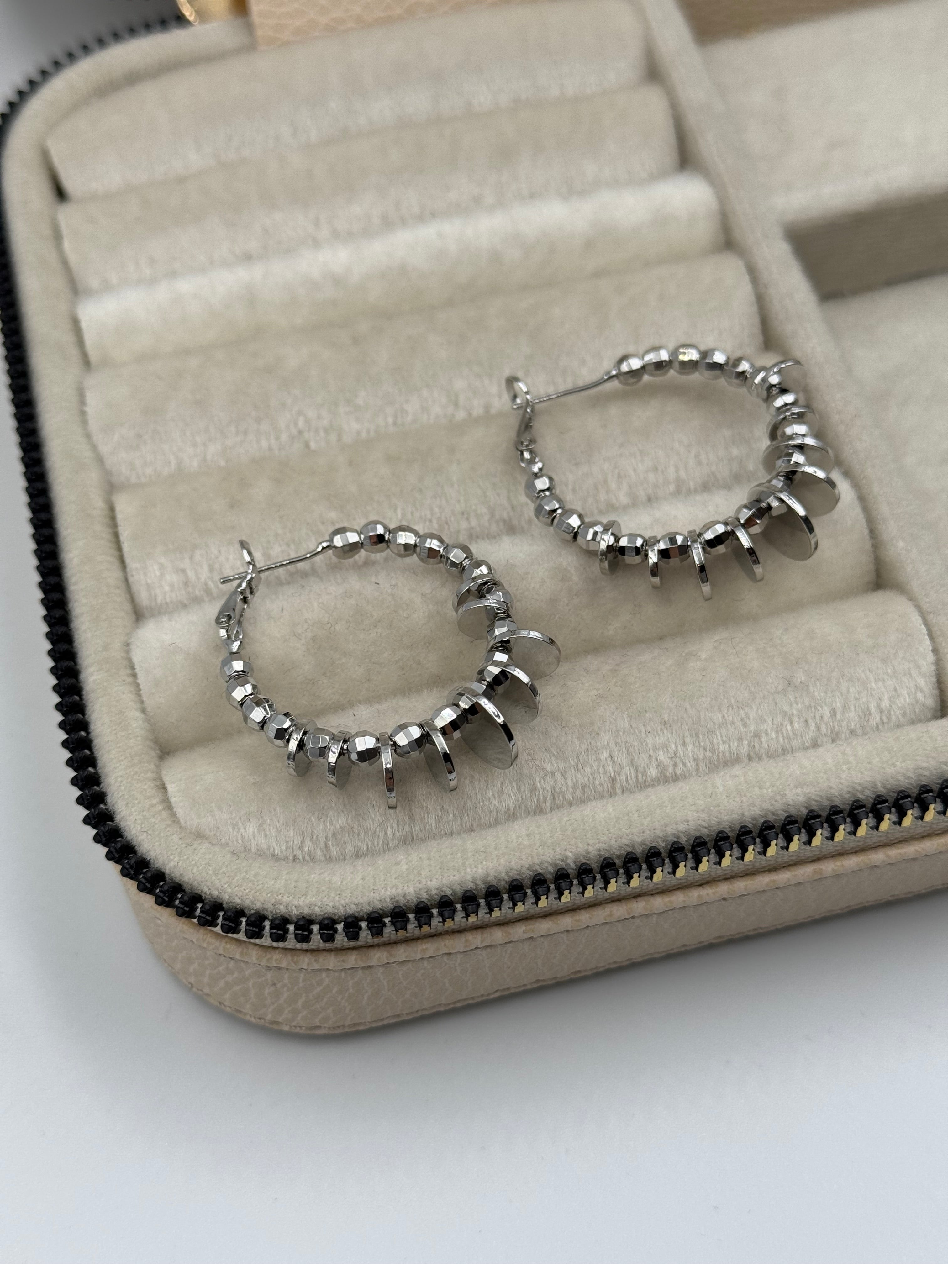 İTHAL PUL DETAYLI SİLVER HALKA KÜPE