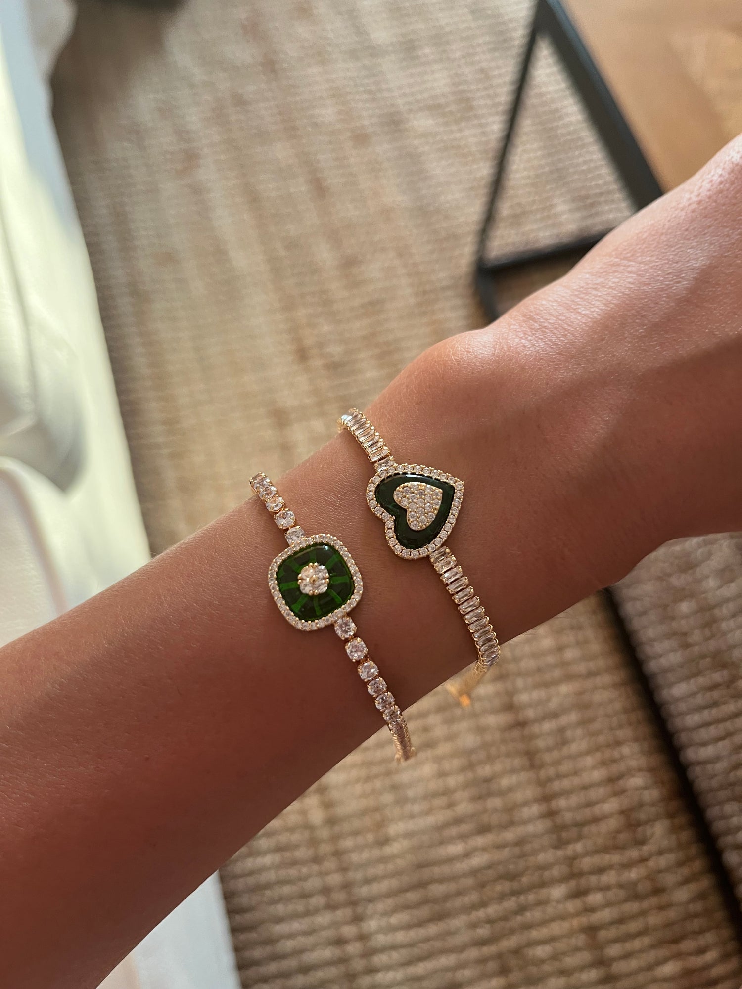 İTHAL ZİRKON TAŞLI YEŞİL TEKLİ CANGÖZ GOLD BİLEKLİK