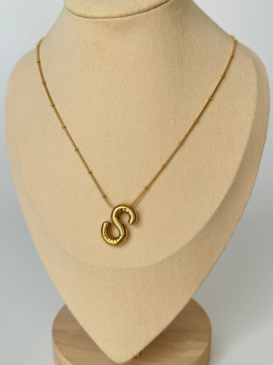 İthal Balon S Harf Gold Kolye